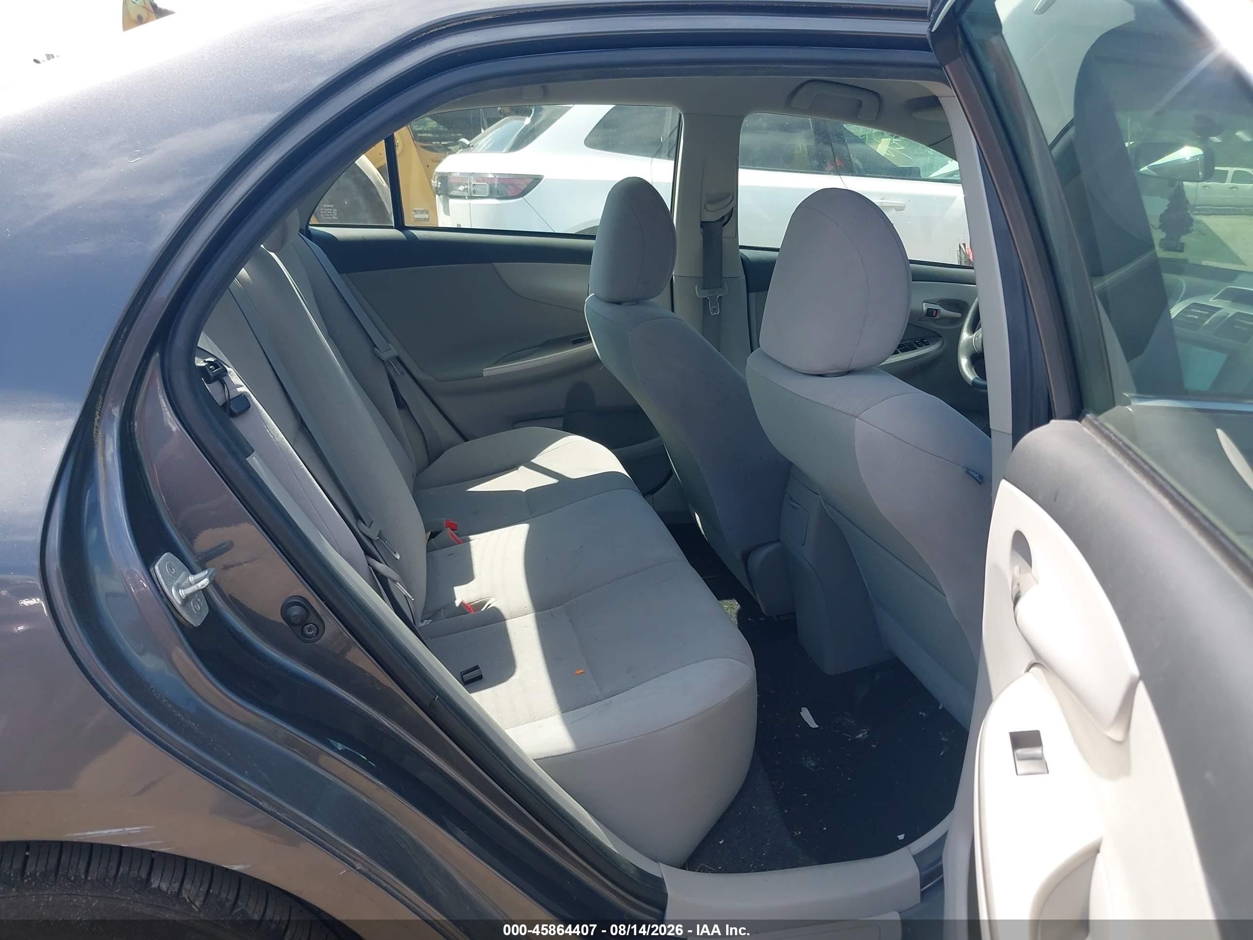 2013 Toyota Corolla Le Gray vin: JTDBU4EE0DJ117795