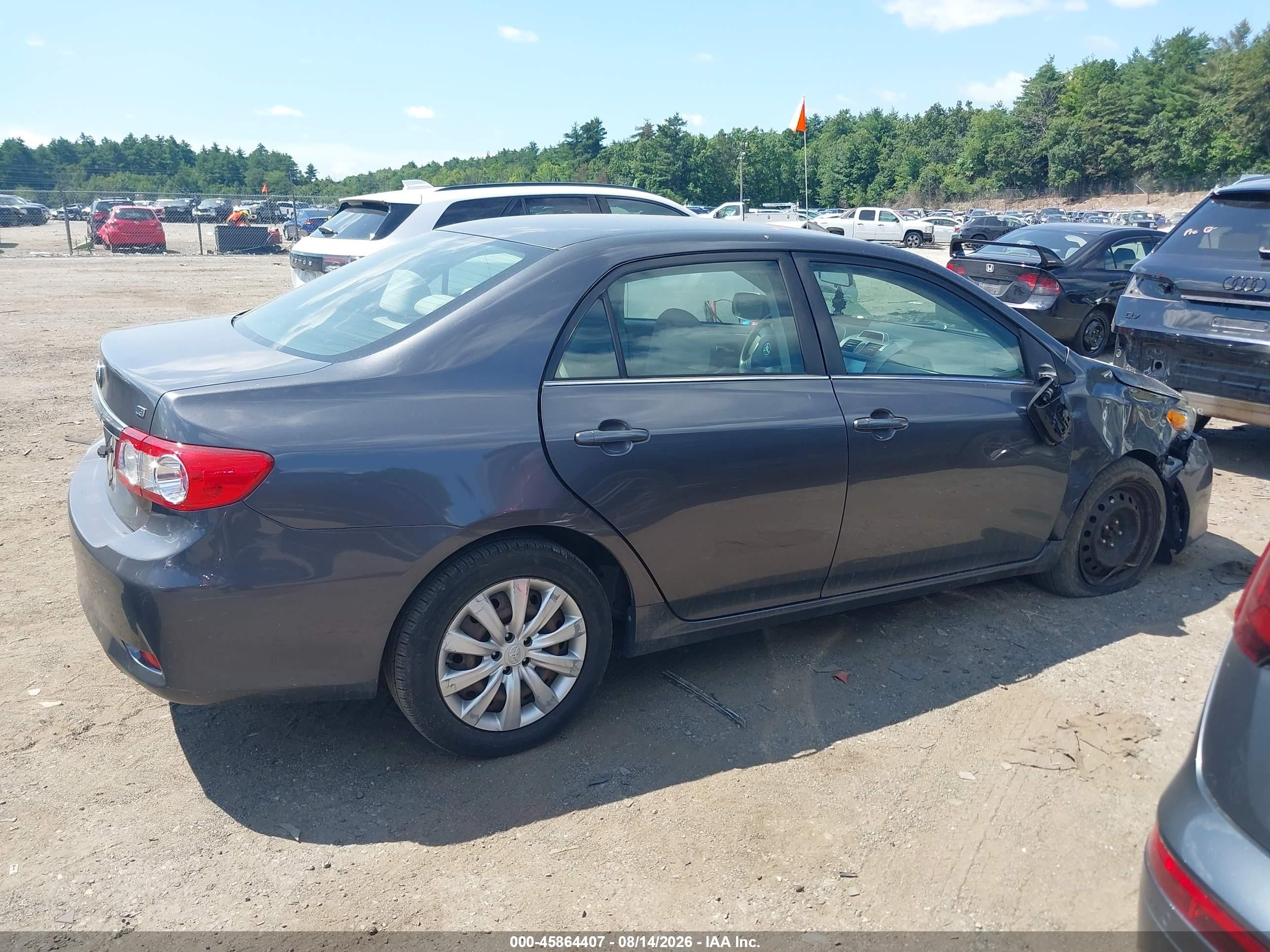 2013 Toyota Corolla Le Gray vin: JTDBU4EE0DJ117795