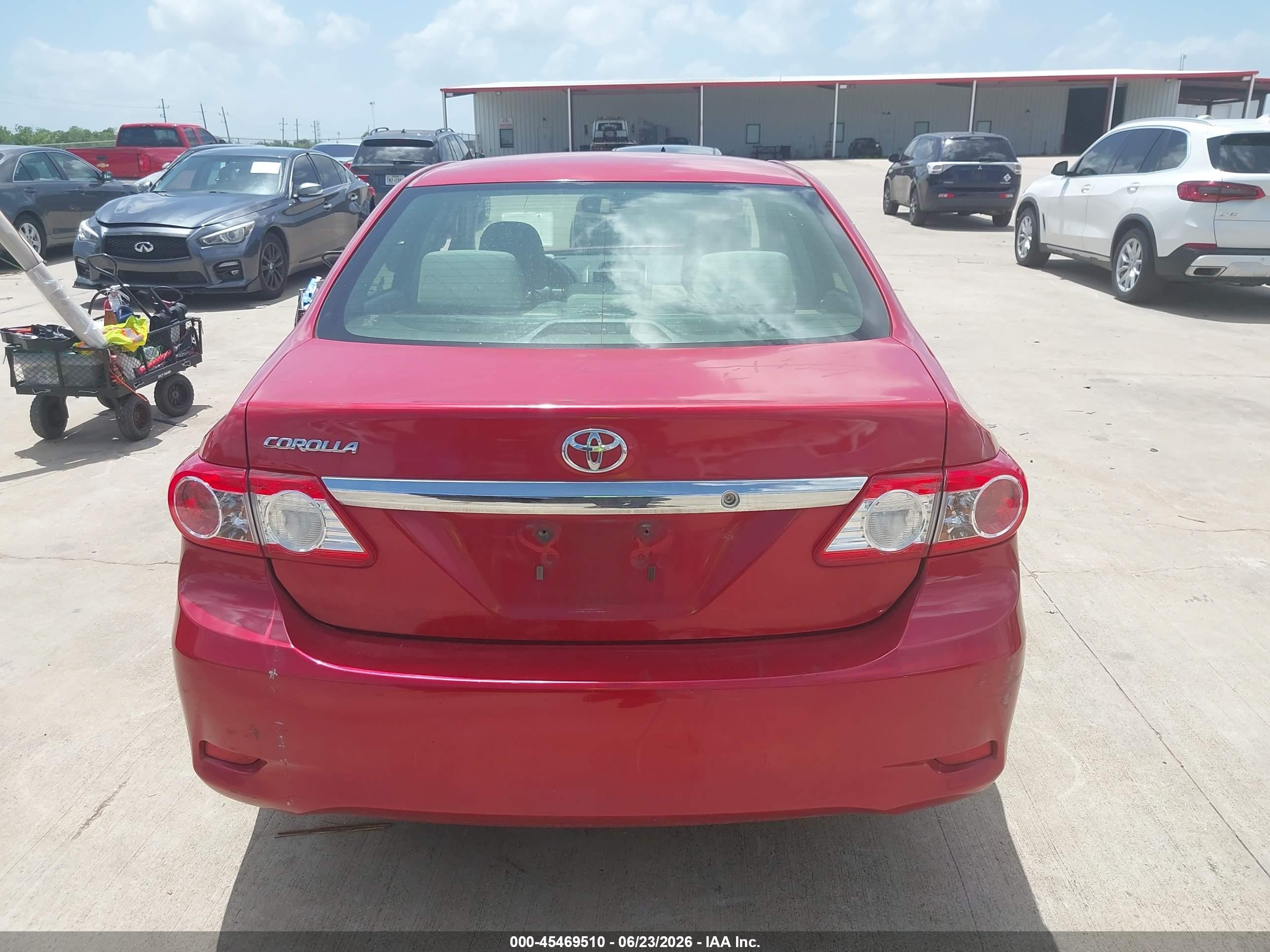 2013 Toyota Corolla L Red vin: JTDBU4EE0DJ123080