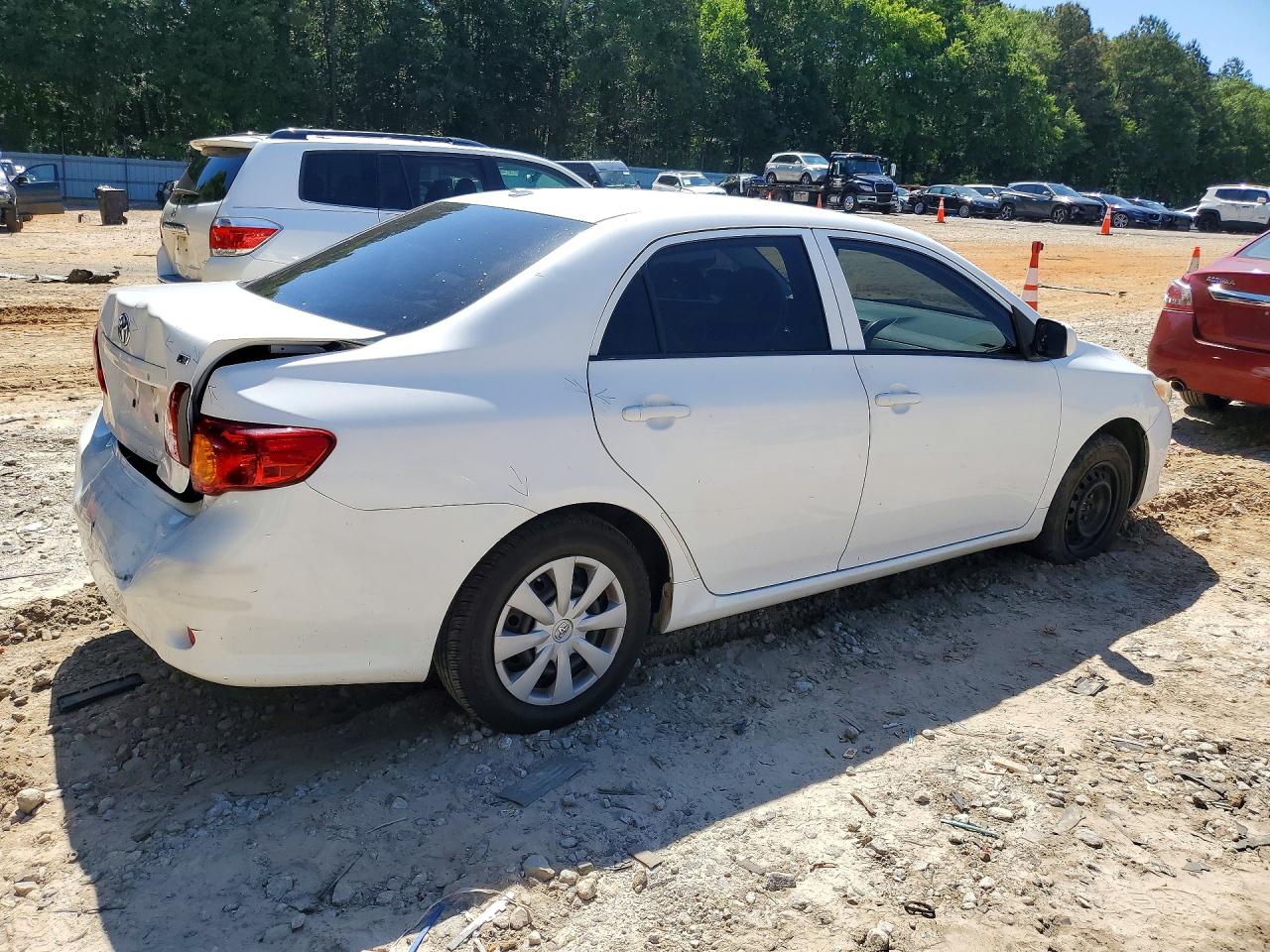 2010 Toyota Corolla Le White vin: JTDBU4EE1A9117995