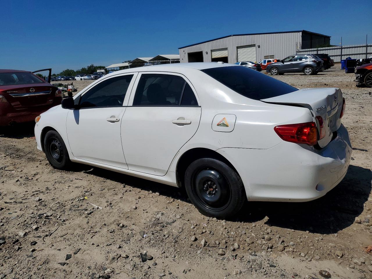 2010 Toyota Corolla Le White vin: JTDBU4EE1A9117995
