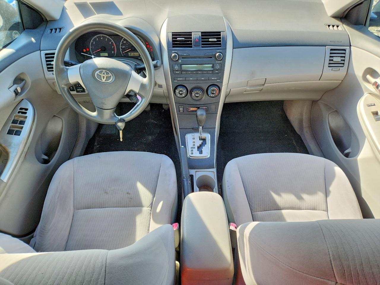 2010 Toyota Corolla Le Gray vin: JTDBU4EE1AJ058560