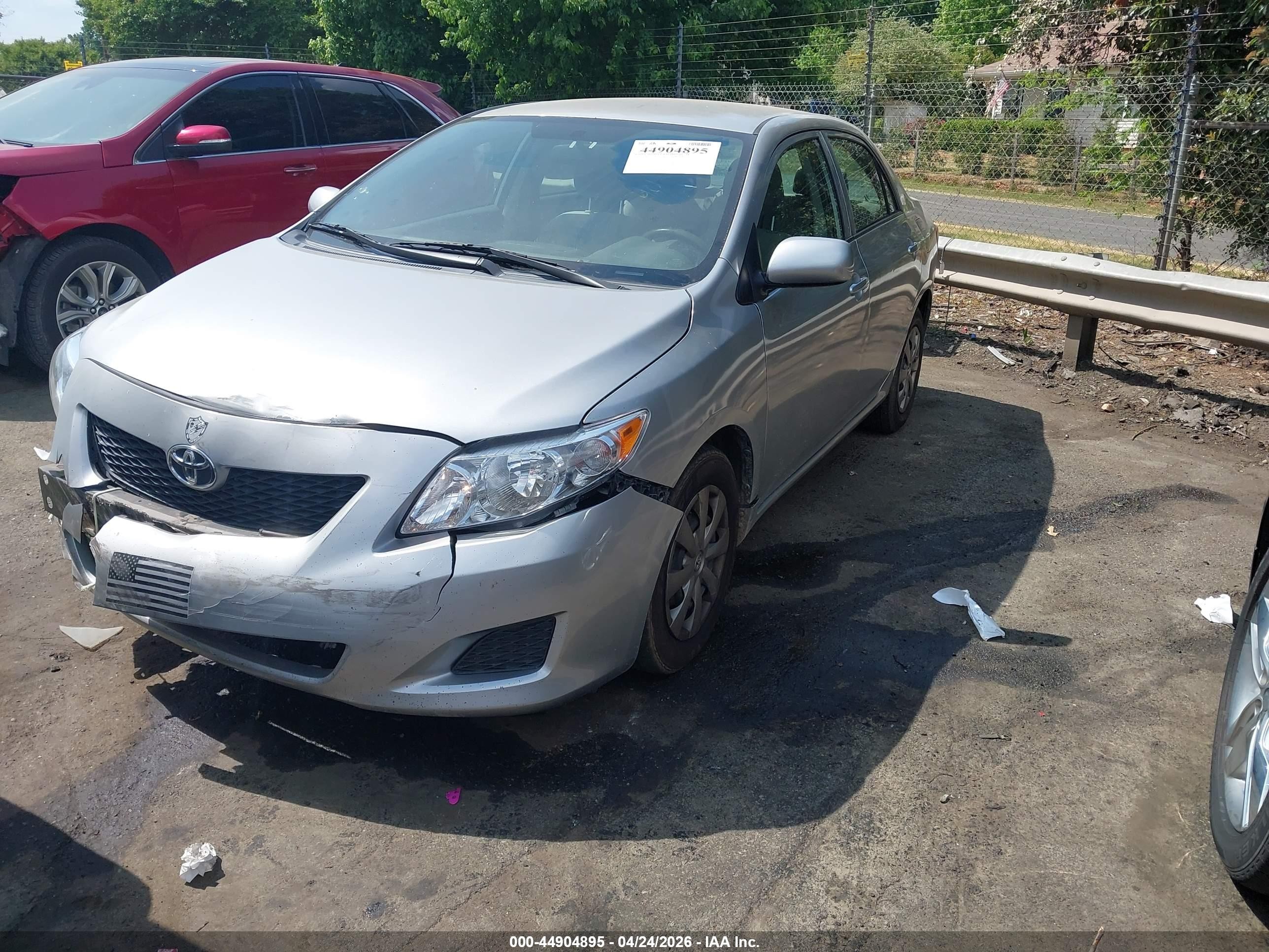 2010 Toyota Corolla Le Silver vin: JTDBU4EE1AJ067923
