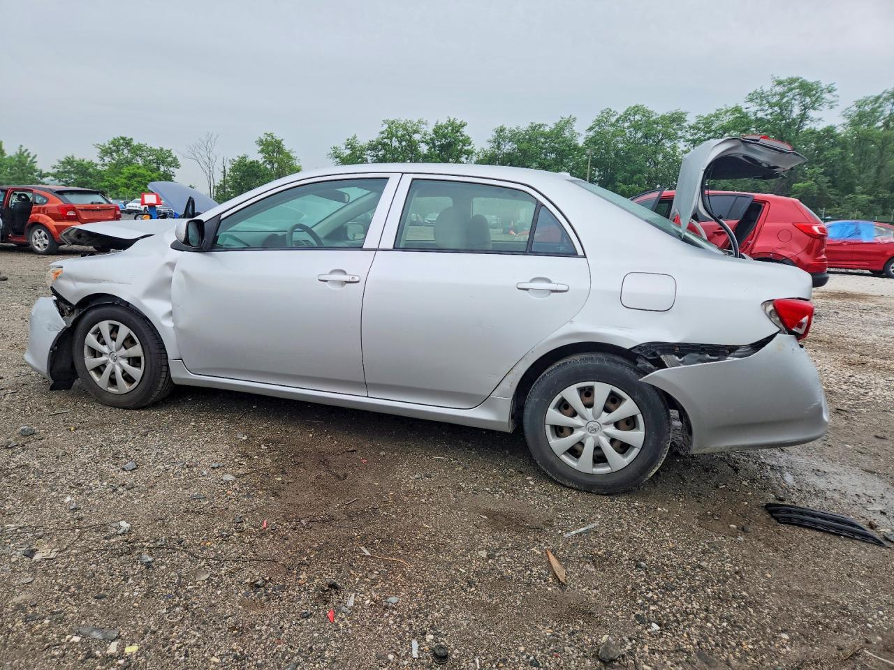 2010 Toyota Corolla Le Серебряный vin: JTDBU4EE1AJ072104