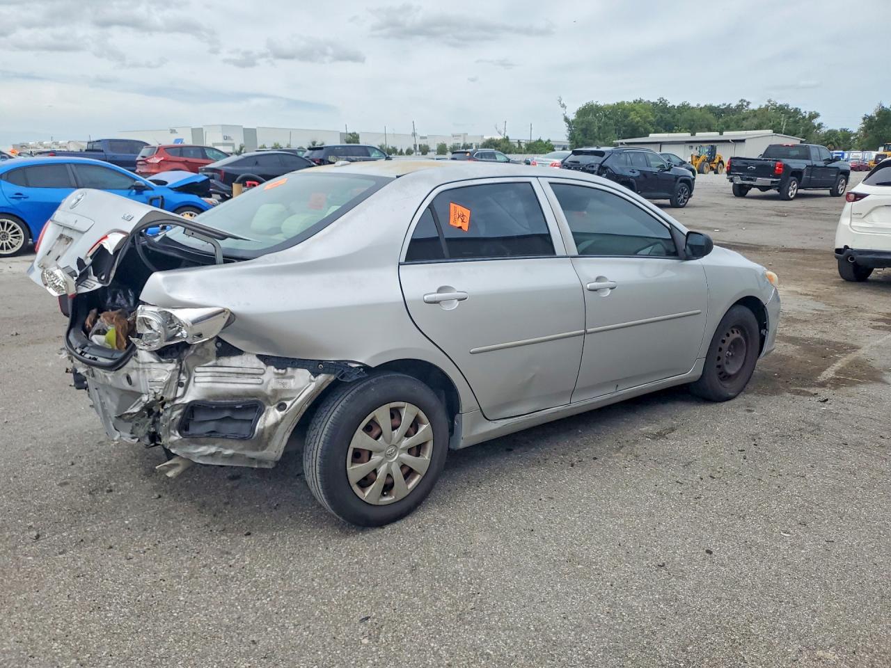 2010 Toyota Corolla Le Silver vin: JTDBU4EE1AJ077822