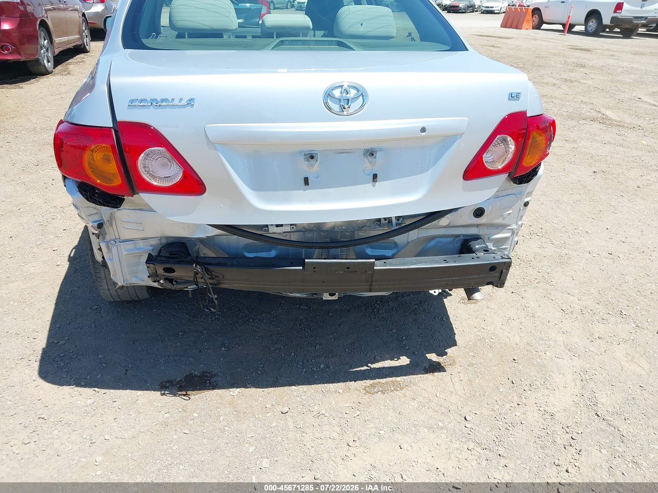 2010 Toyota Corolla Le Серебряный vin: JTDBU4EE1AJ079084