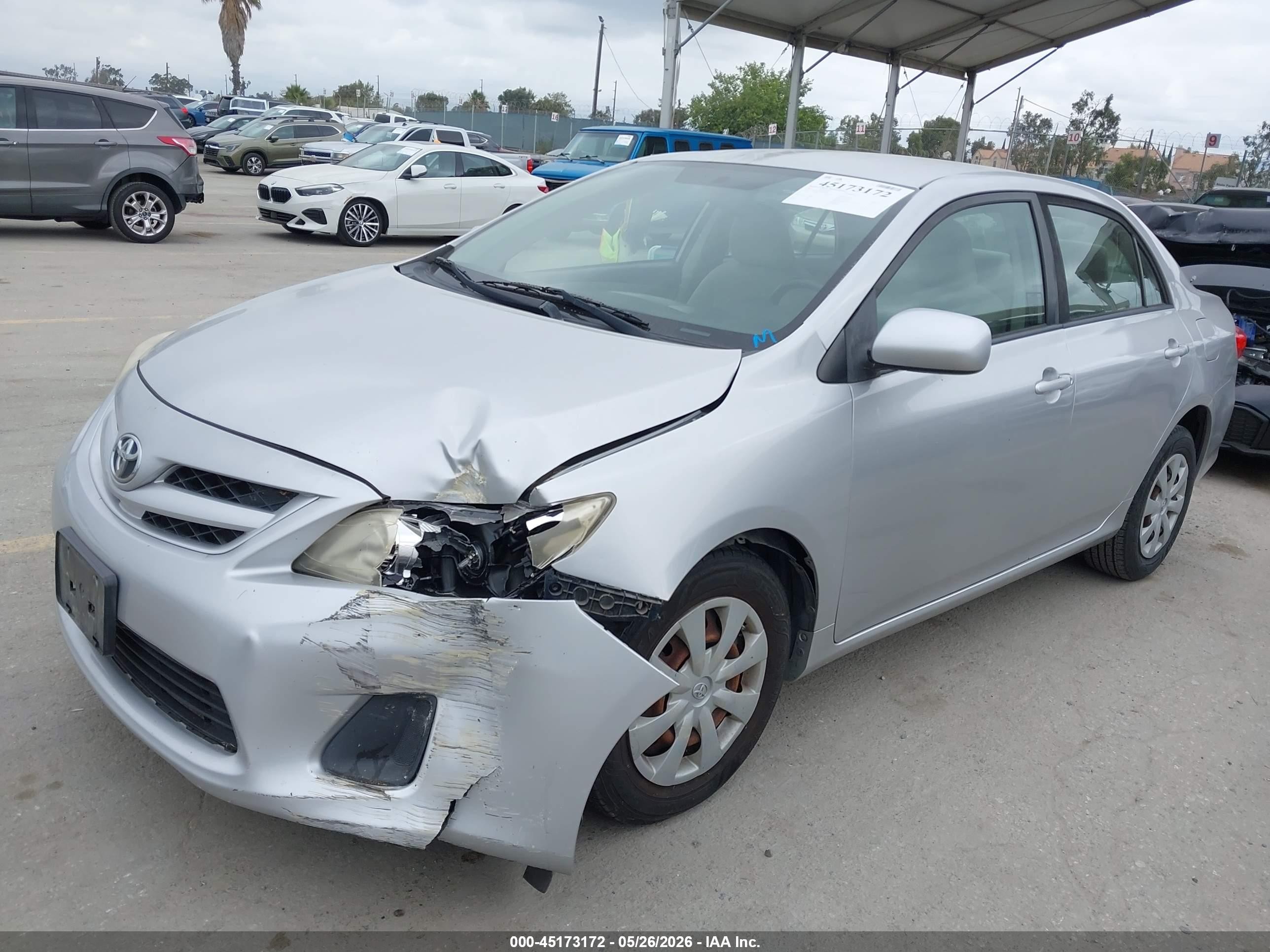 2011 Toyota Corolla Le Silver vin: JTDBU4EE1B9129534