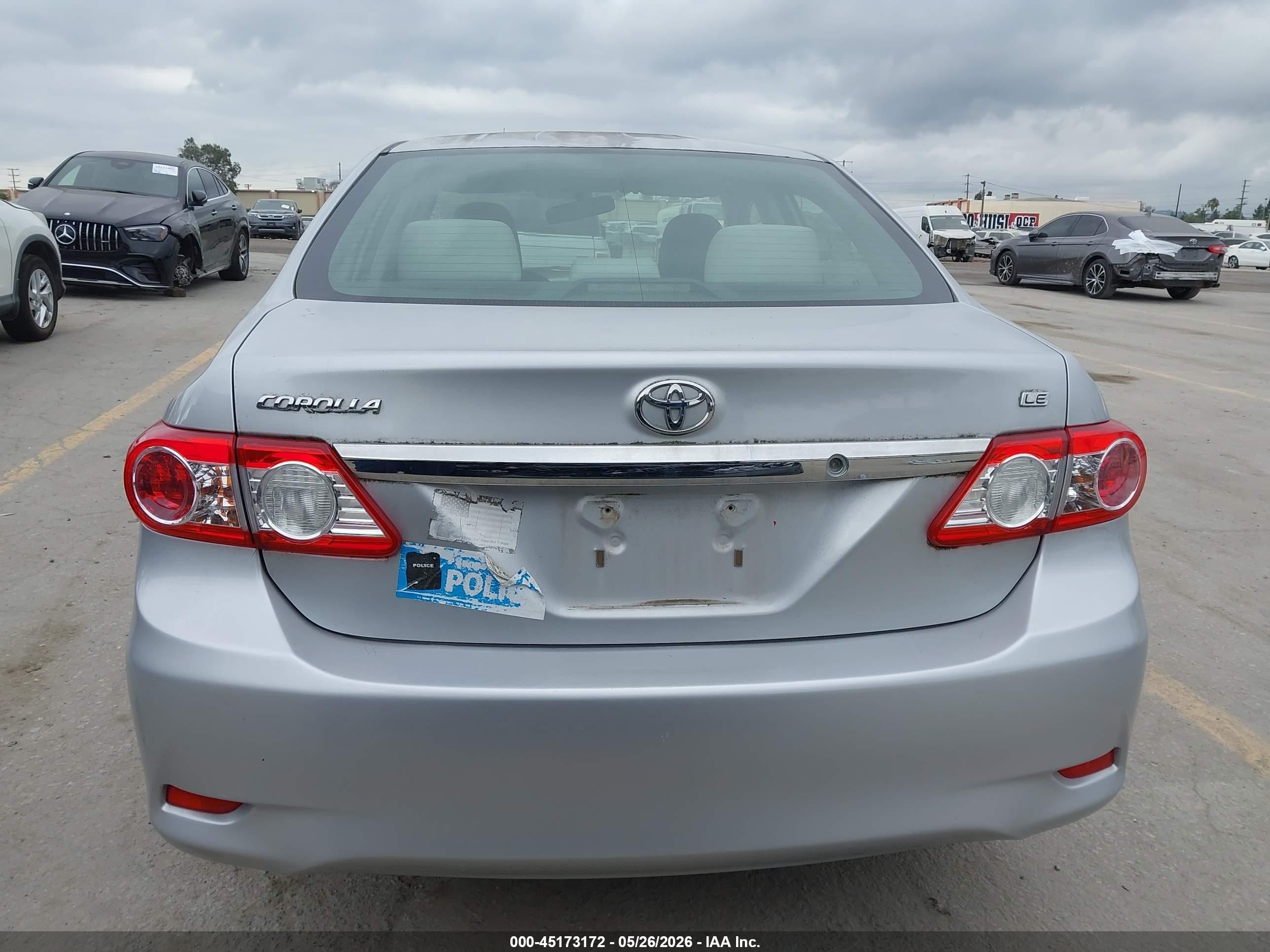 2011 Toyota Corolla Le Silver vin: JTDBU4EE1B9129534