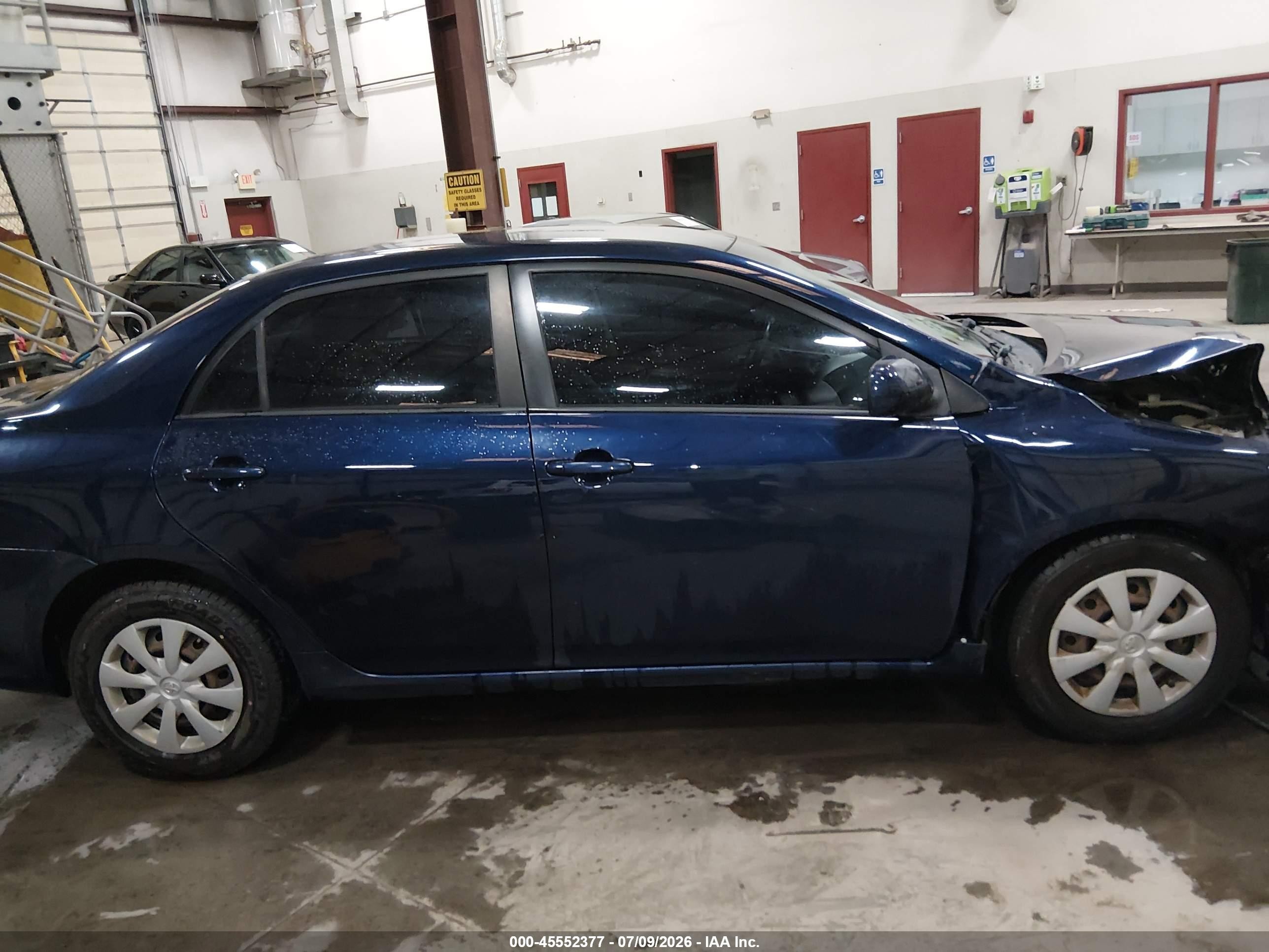 2011 Toyota Corolla Le Blue vin: JTDBU4EE1B9142347