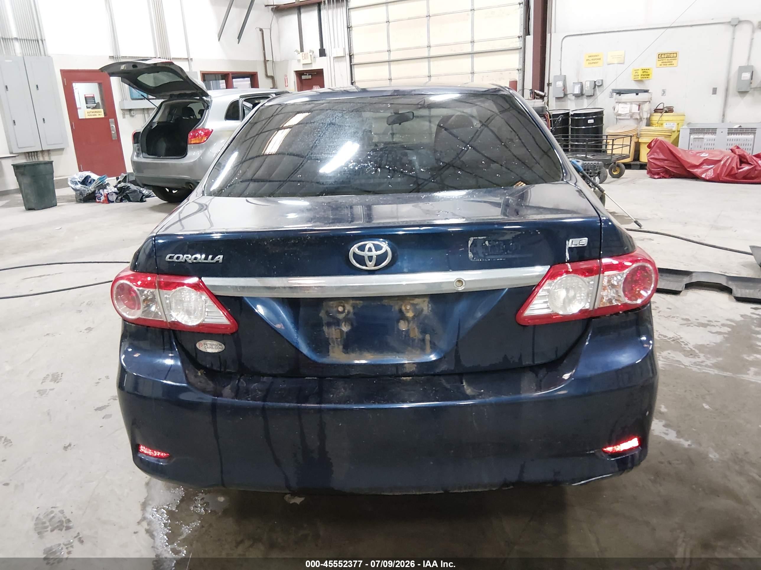 2011 Toyota Corolla Le Blue vin: JTDBU4EE1B9142347