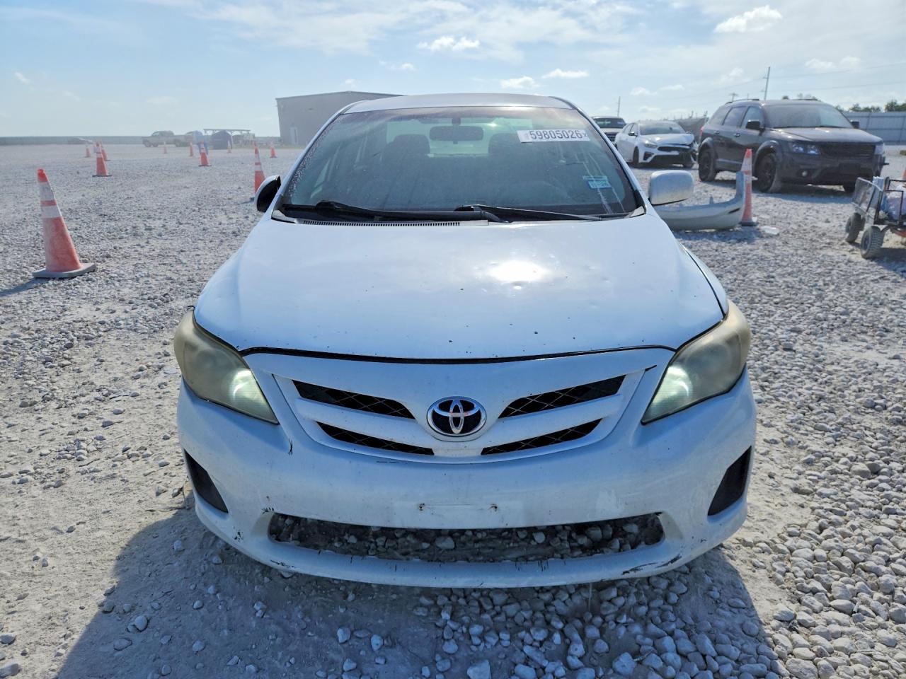 2011 Toyota Corolla Le Белый vin: JTDBU4EE1B9154725