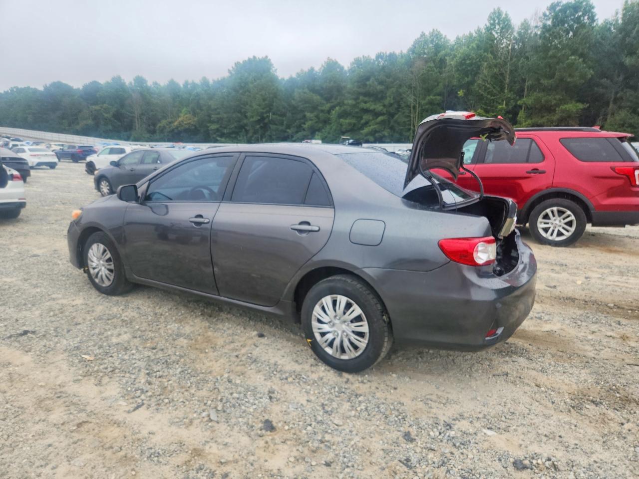 2011 Toyota Corolla Le Gray vin: JTDBU4EE1BJ094282