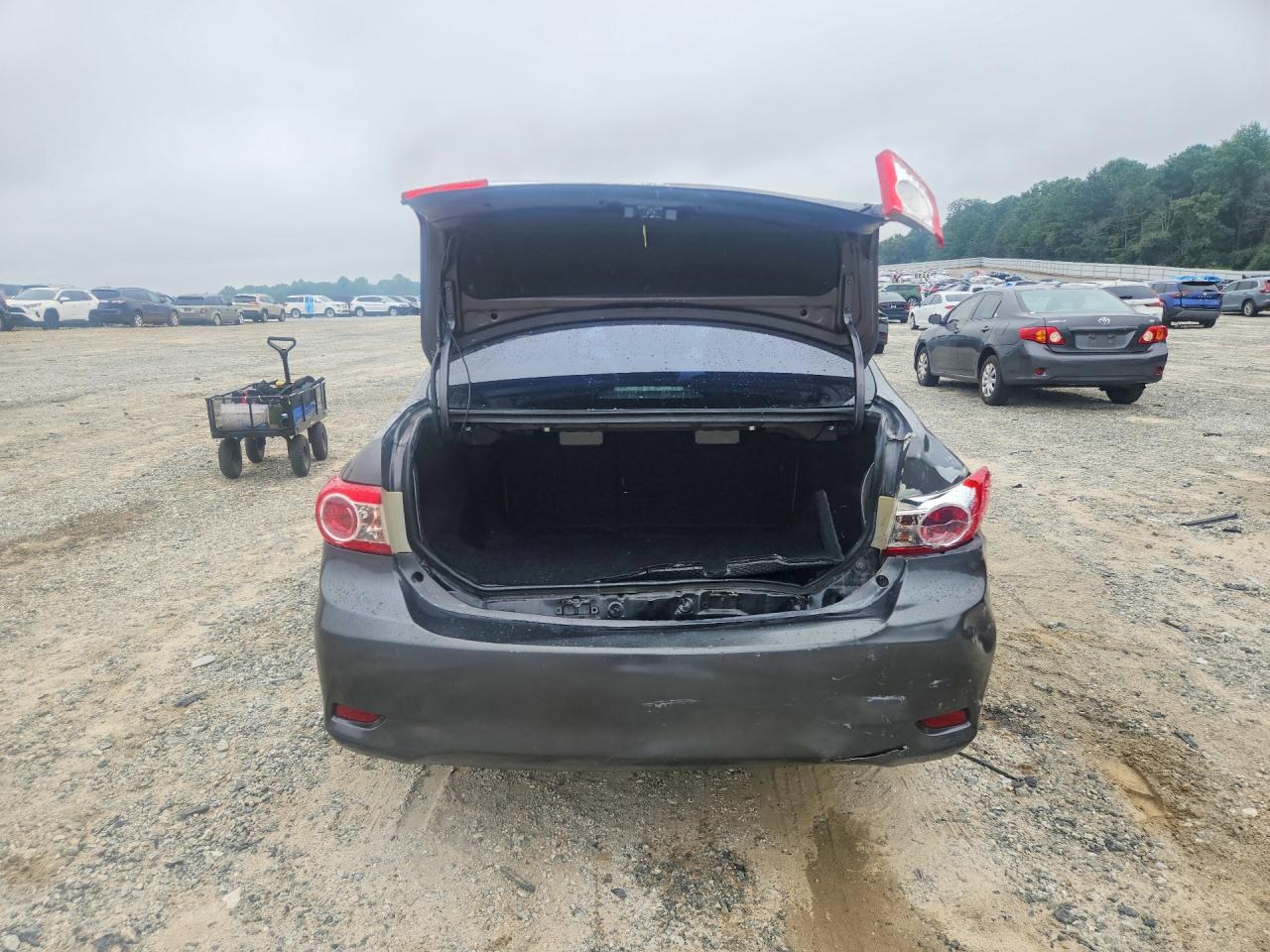 2011 Toyota Corolla Le Gray vin: JTDBU4EE1BJ094282