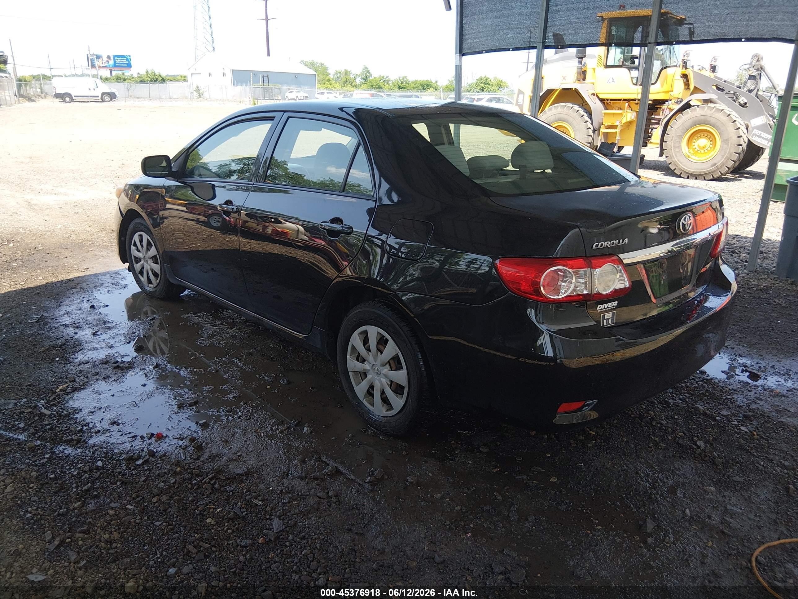 2011 Toyota Corolla Le Black vin: JTDBU4EE1BJ097134