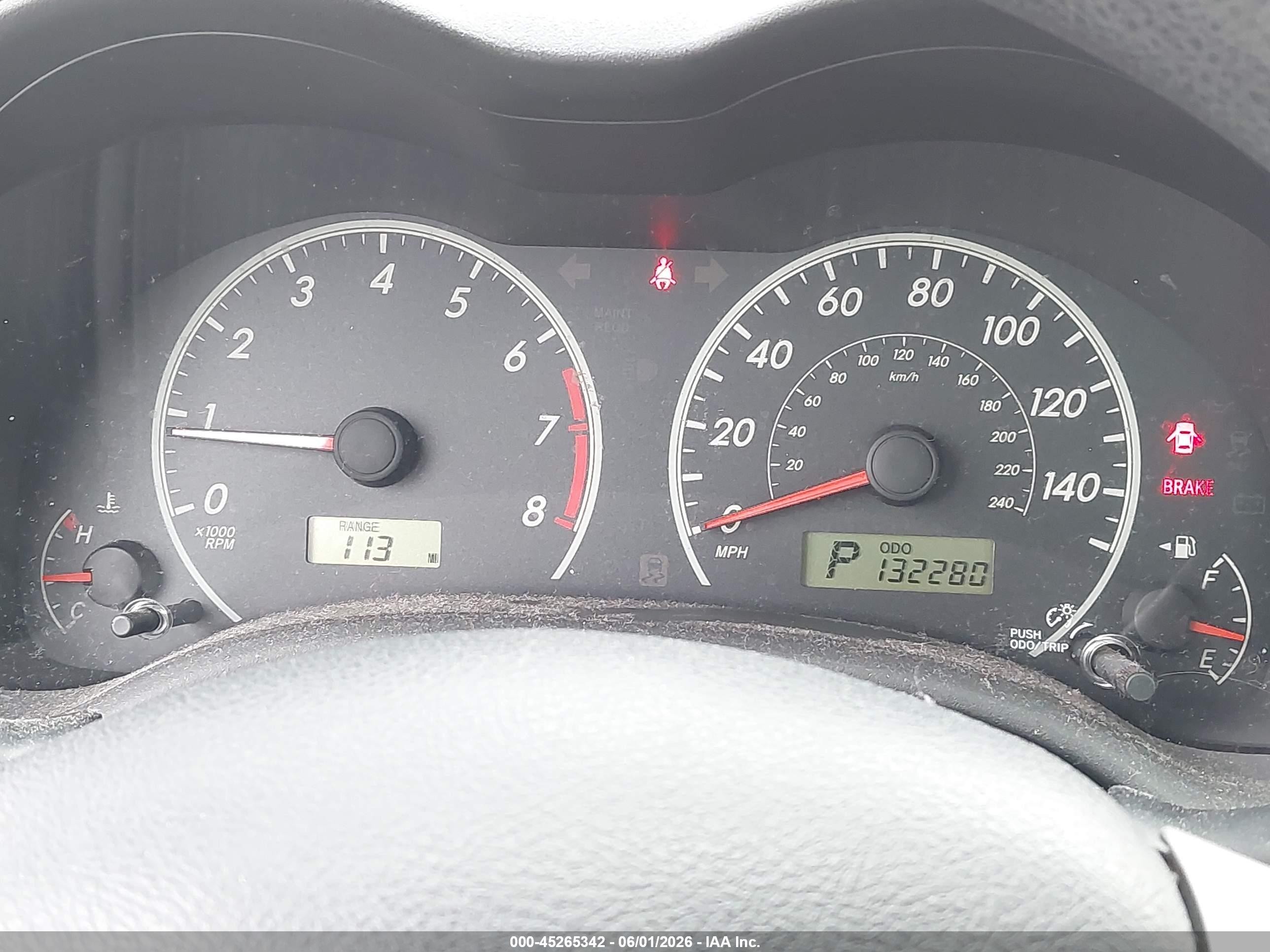 2011 Toyota Corolla Le Red vin: JTDBU4EE1BJ097599
