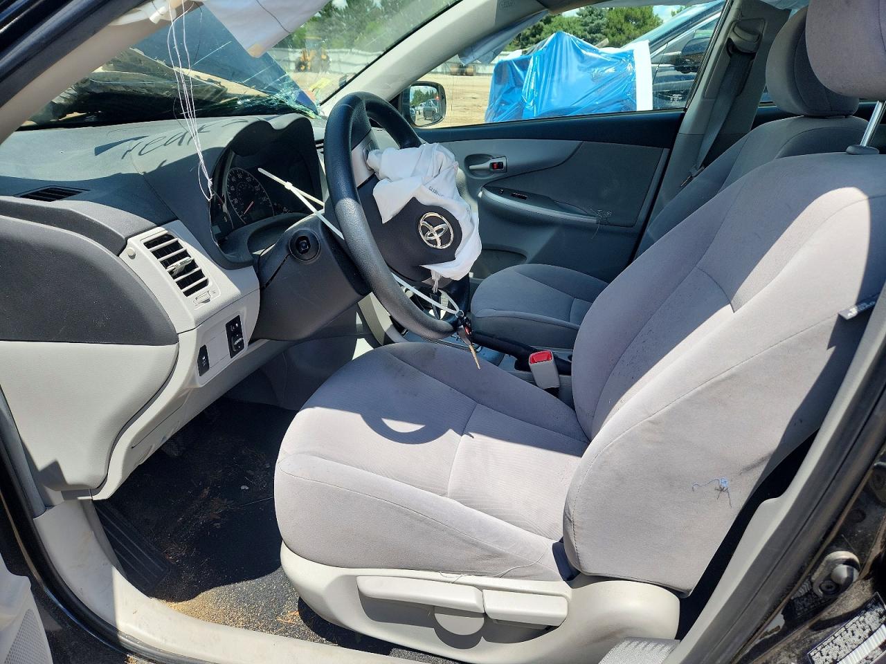 2011 Toyota Corolla Le Charcoal vin: JTDBU4EE1BJ103112