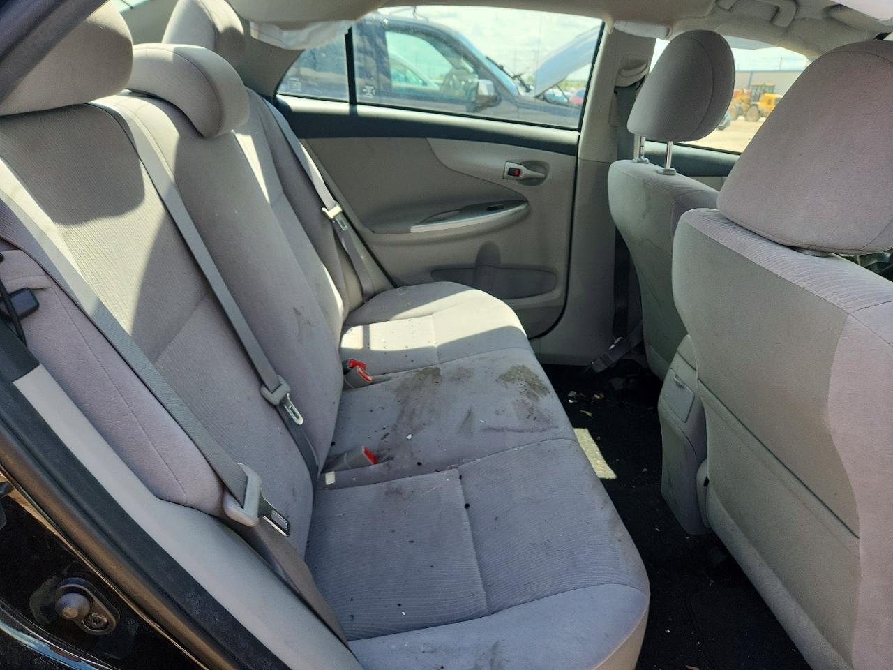 2011 Toyota Corolla Le Charcoal vin: JTDBU4EE1BJ103112