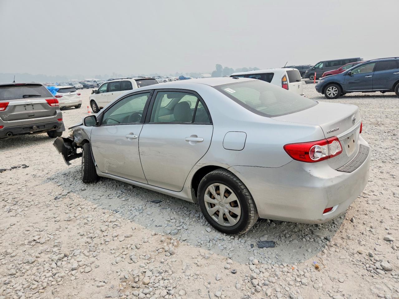 2011 Toyota Corolla Le Silver vin: JTDBU4EE1BJ103305