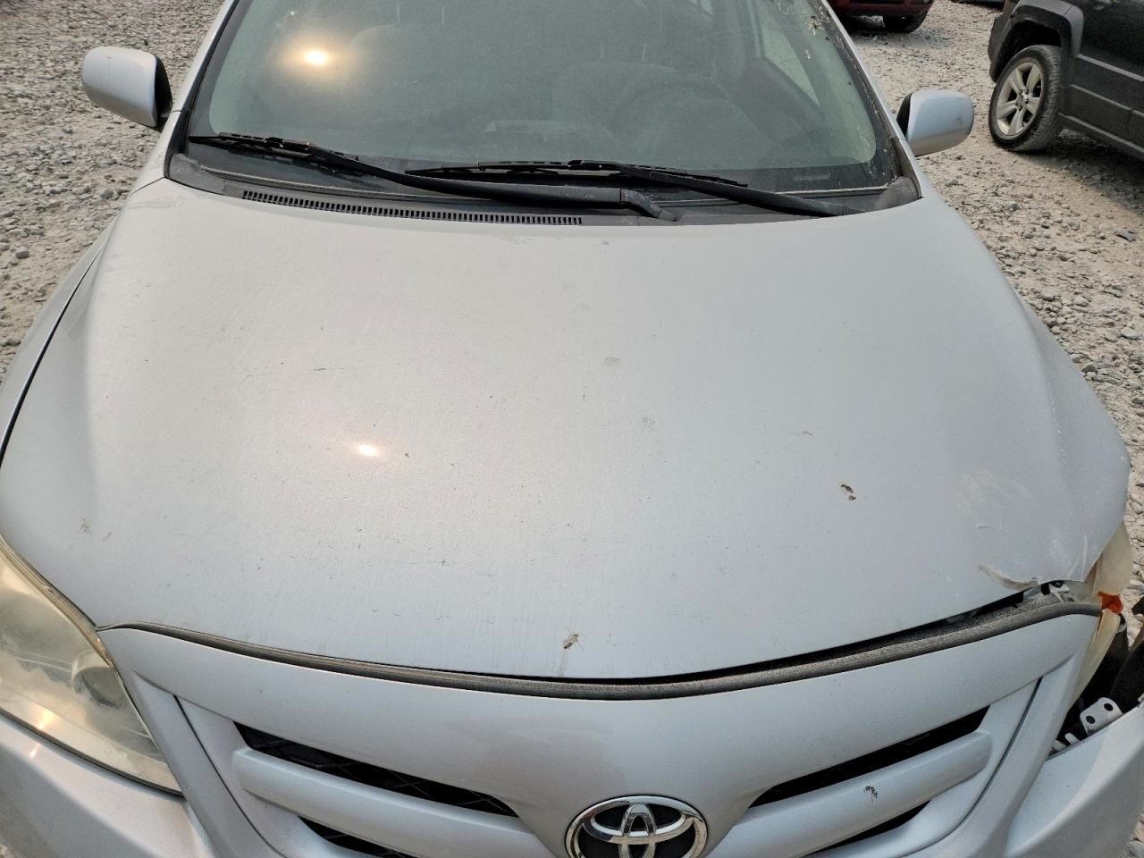 2011 Toyota Corolla Le Silver vin: JTDBU4EE1BJ103305