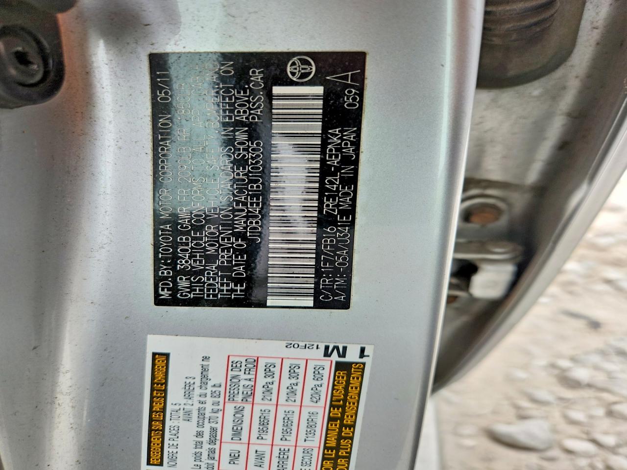 2011 Toyota Corolla Le Silver vin: JTDBU4EE1BJ103305