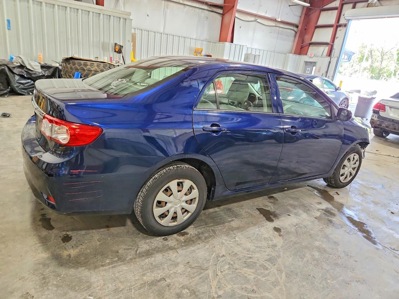 2012 Toyota Corolla L Синий vin: JTDBU4EE1C9173972