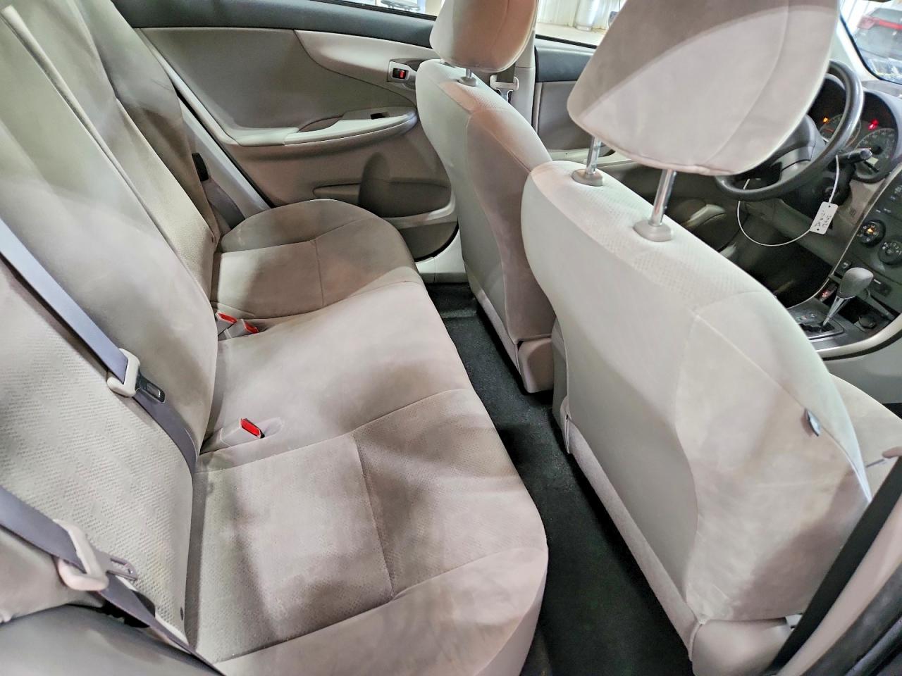 2012 Toyota Corolla L Синий vin: JTDBU4EE1C9173972