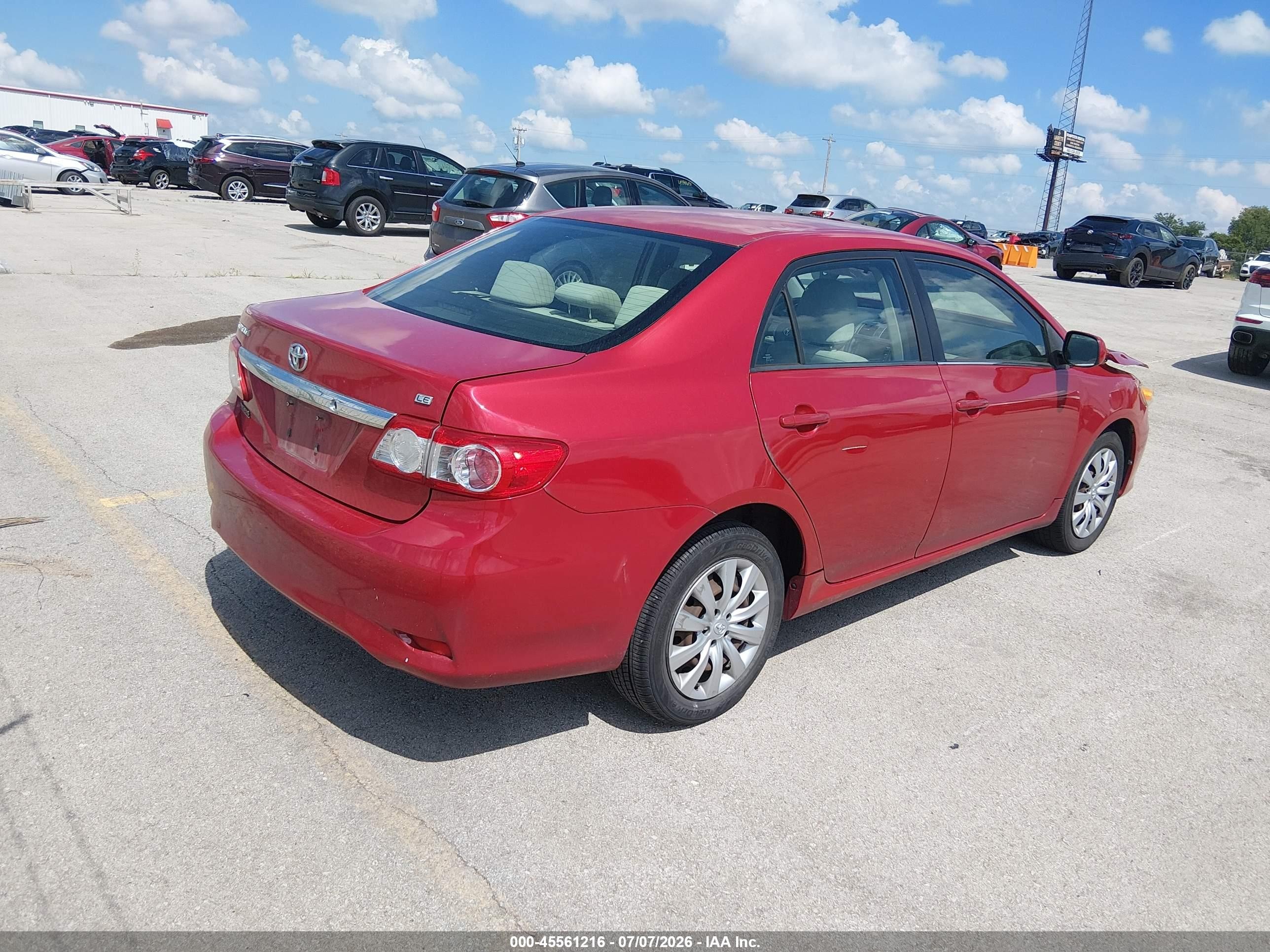 2013 Toyota Corolla Le Maroon vin: JTDBU4EE1DJ114310