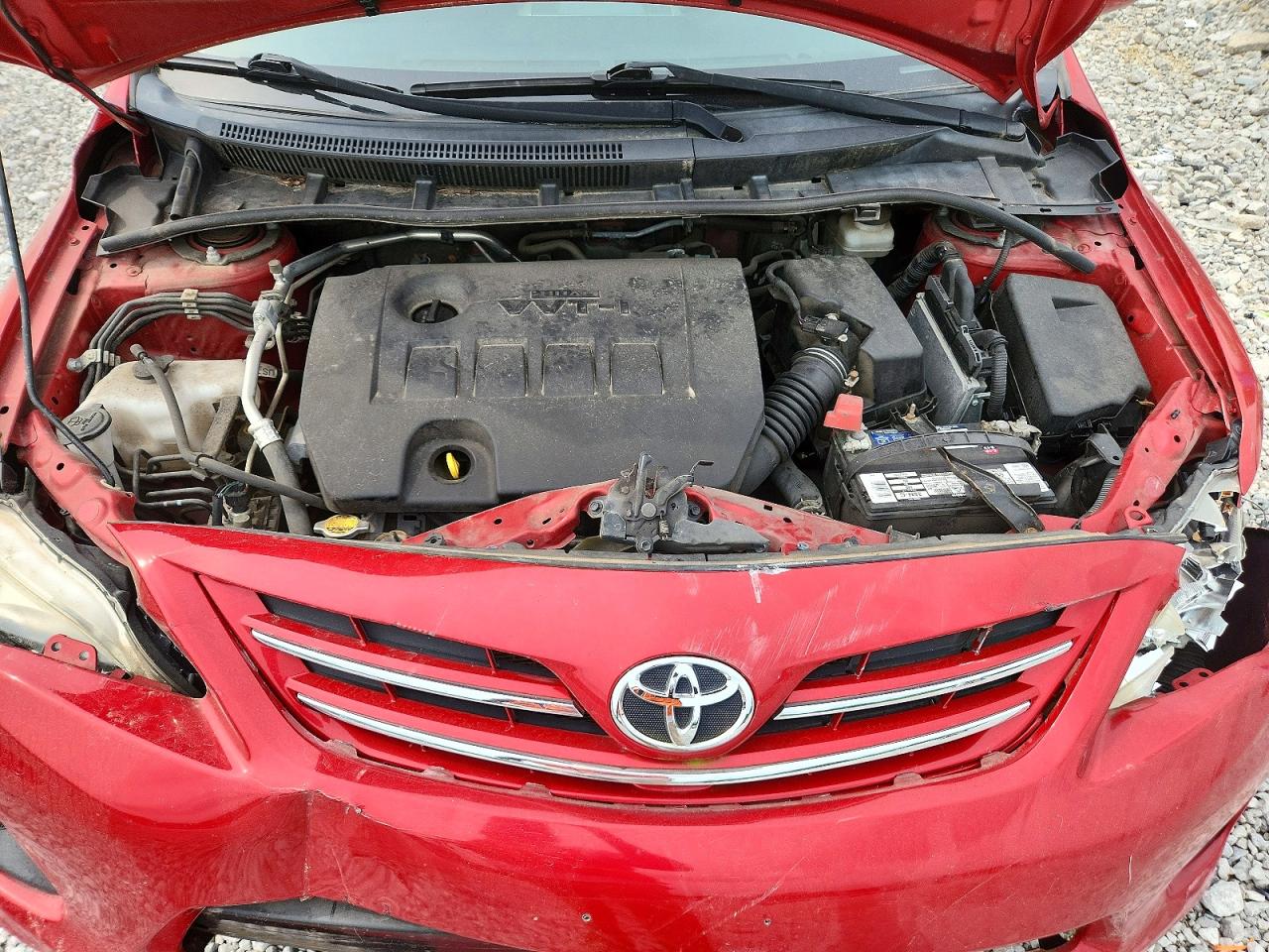 2013 Toyota Corolla Le Red vin: JTDBU4EE1DJ119295