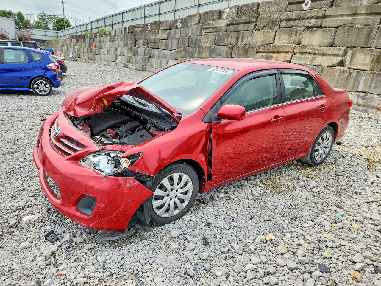 2013 Toyota Corolla Le Red vin: JTDBU4EE1DJ119295