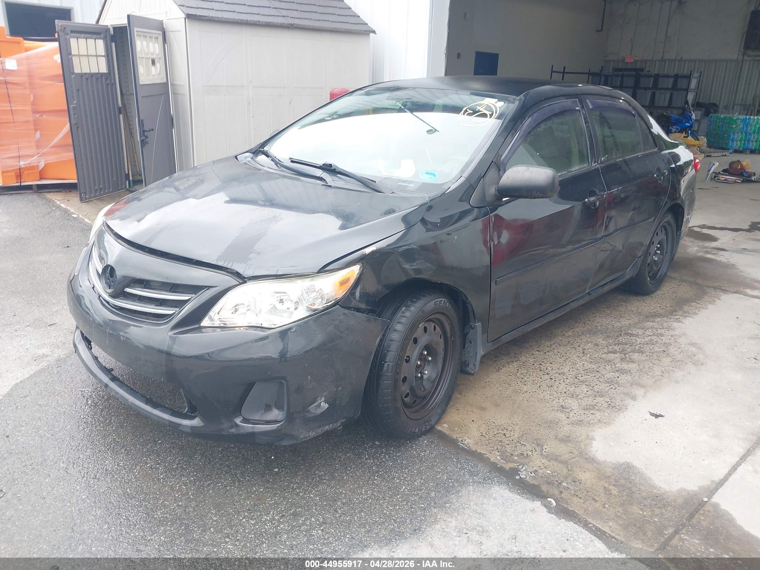 2013 Toyota Corolla Le Black vin: JTDBU4EE1DJ122729