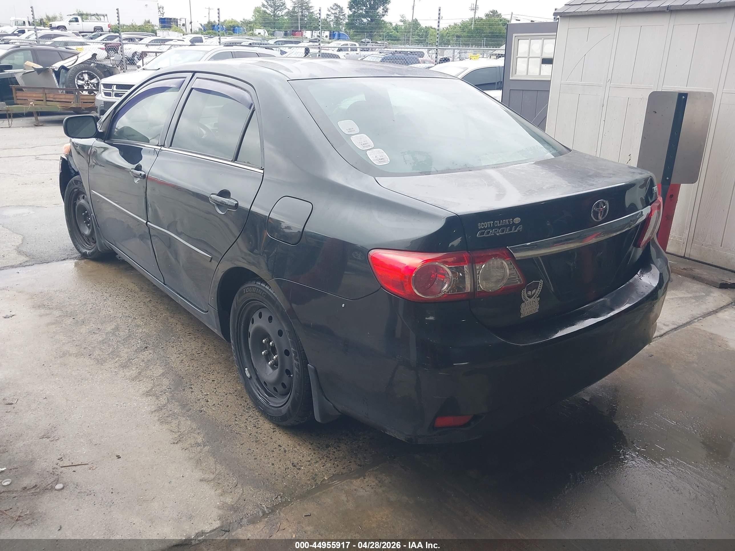 2013 Toyota Corolla Le Black vin: JTDBU4EE1DJ122729