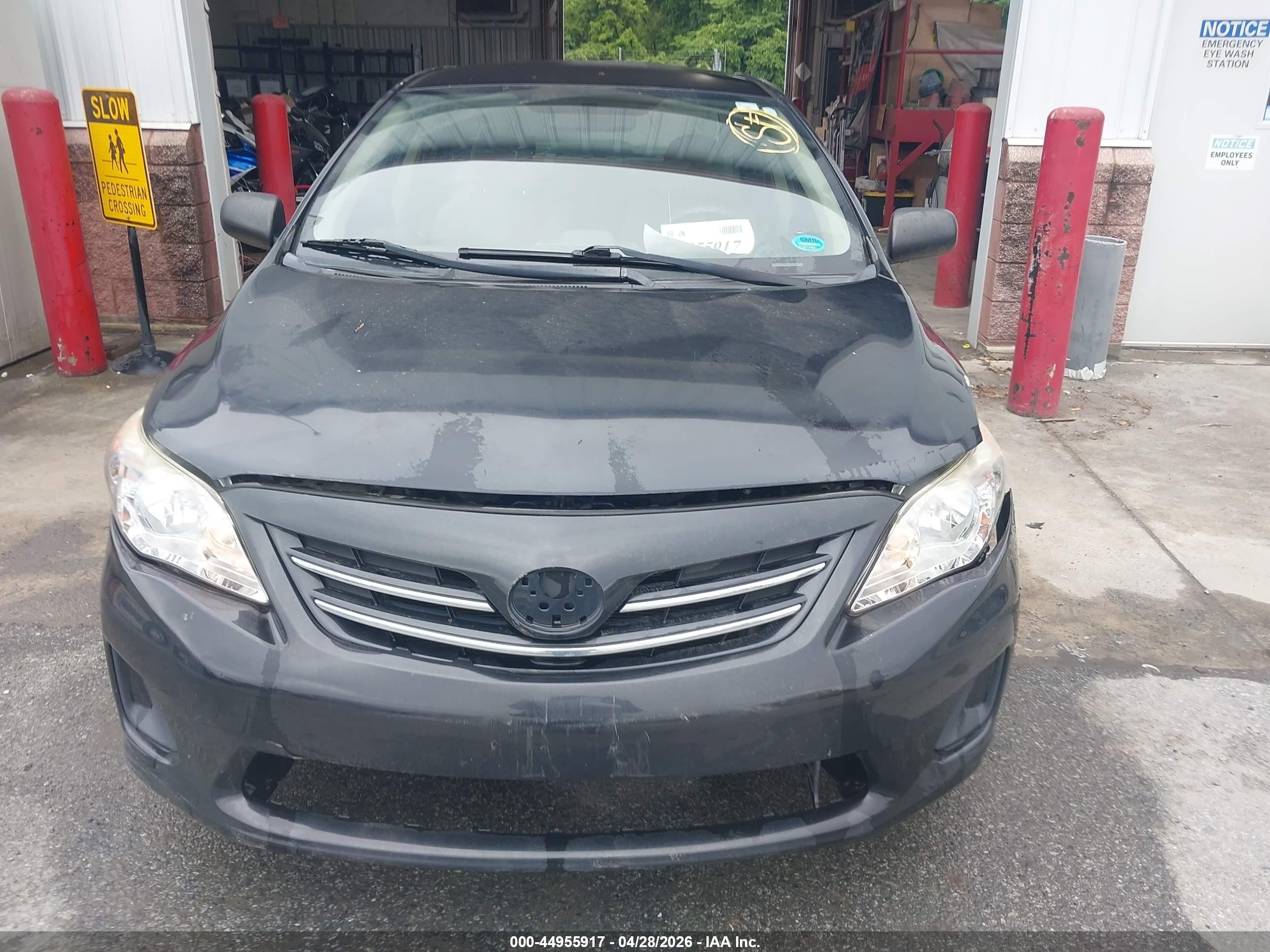 2013 Toyota Corolla Le Black vin: JTDBU4EE1DJ122729