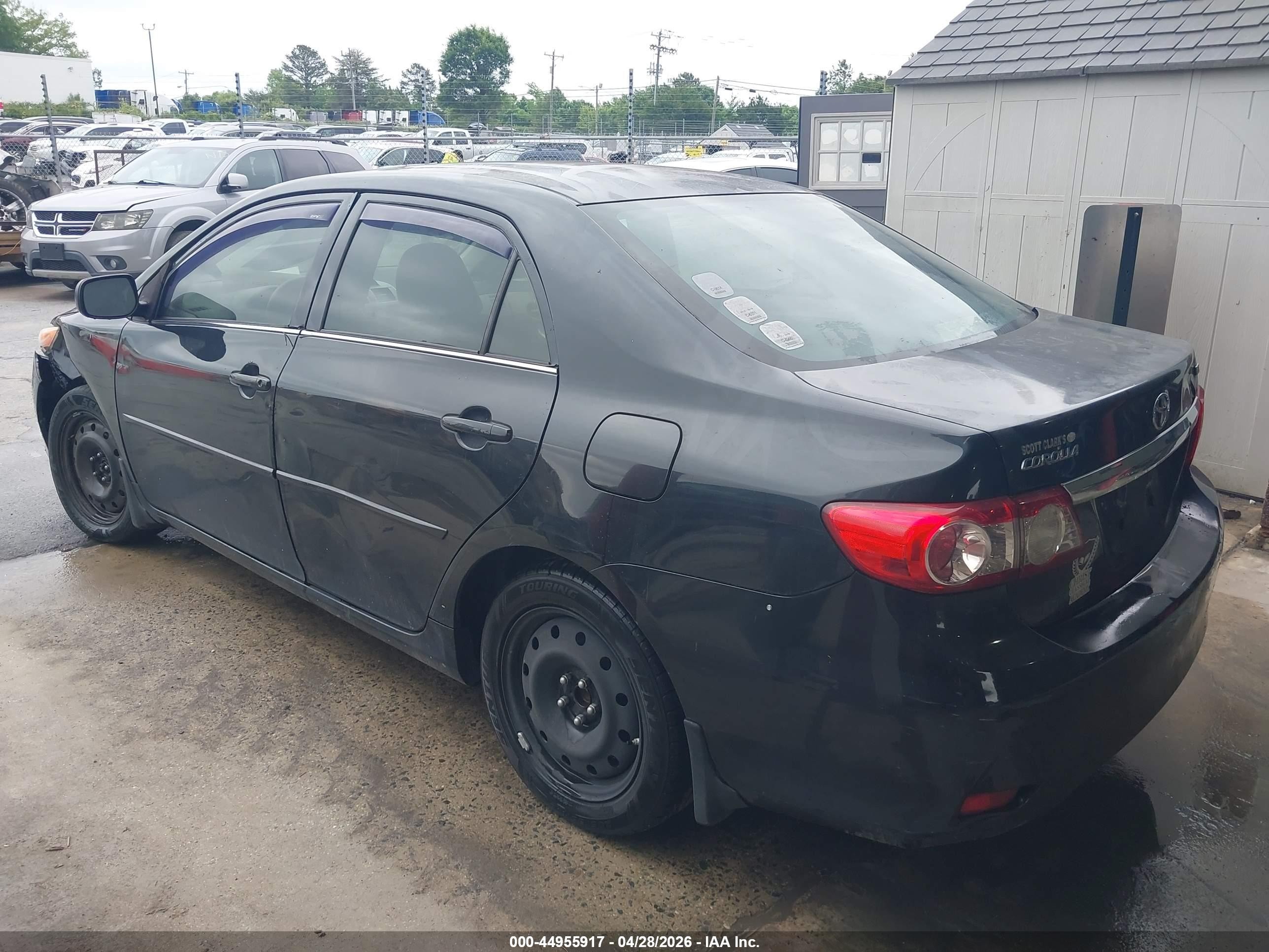 2013 Toyota Corolla Le Black vin: JTDBU4EE1DJ122729