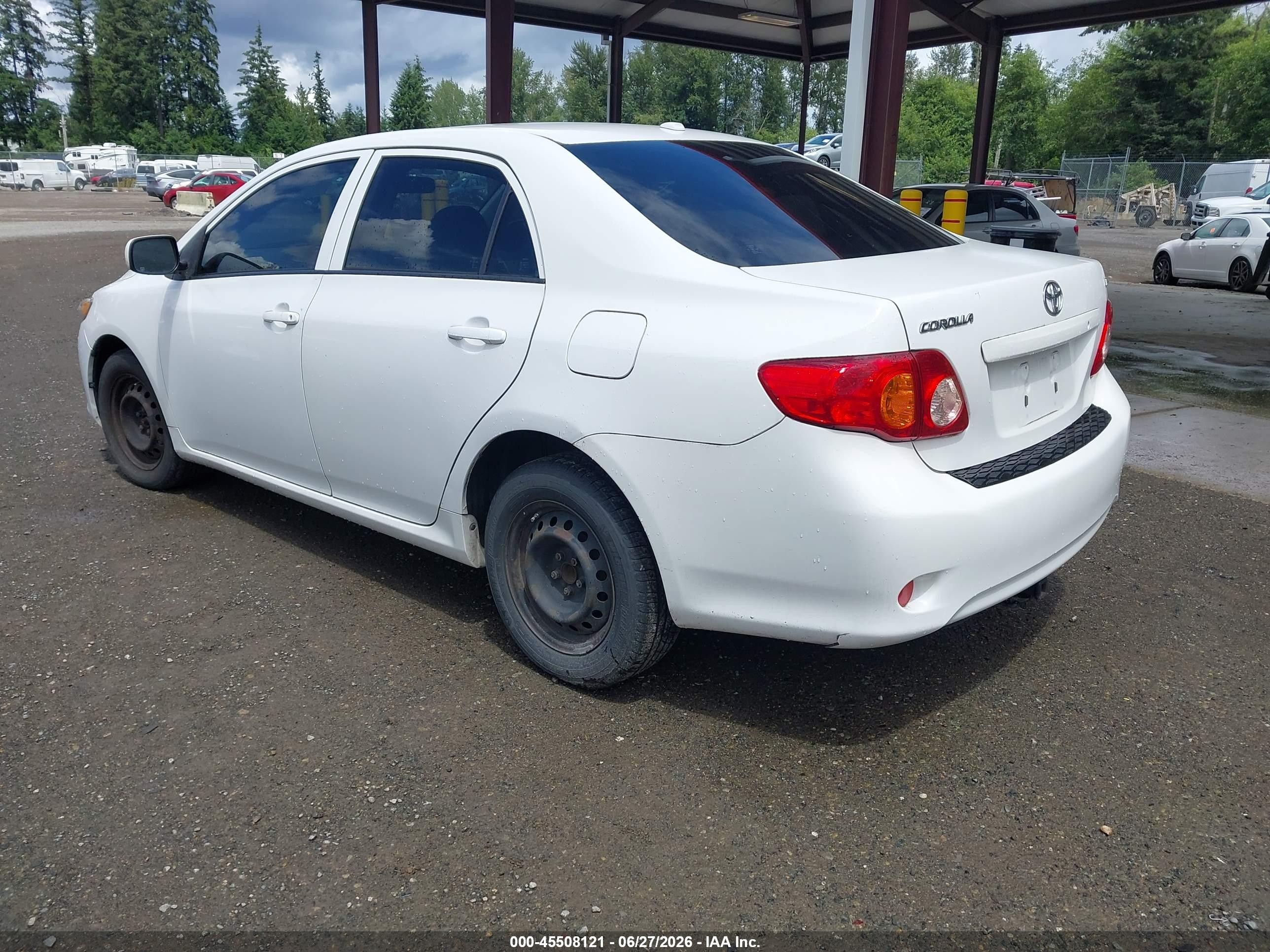 2010 Toyota Corolla Le White vin: JTDBU4EE2A9104141