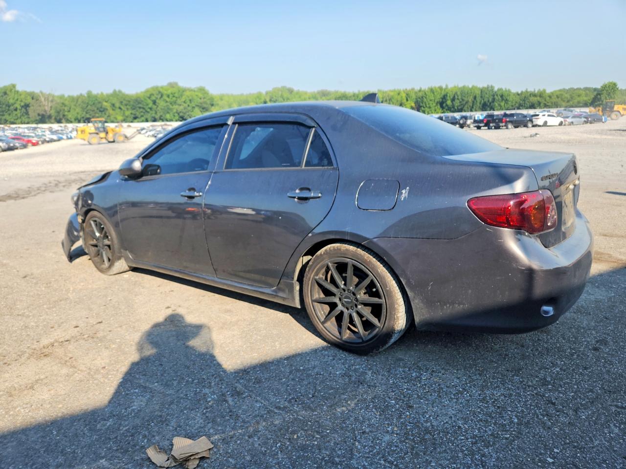 2010 Toyota Corolla Le Gray vin: JTDBU4EE2A9107203