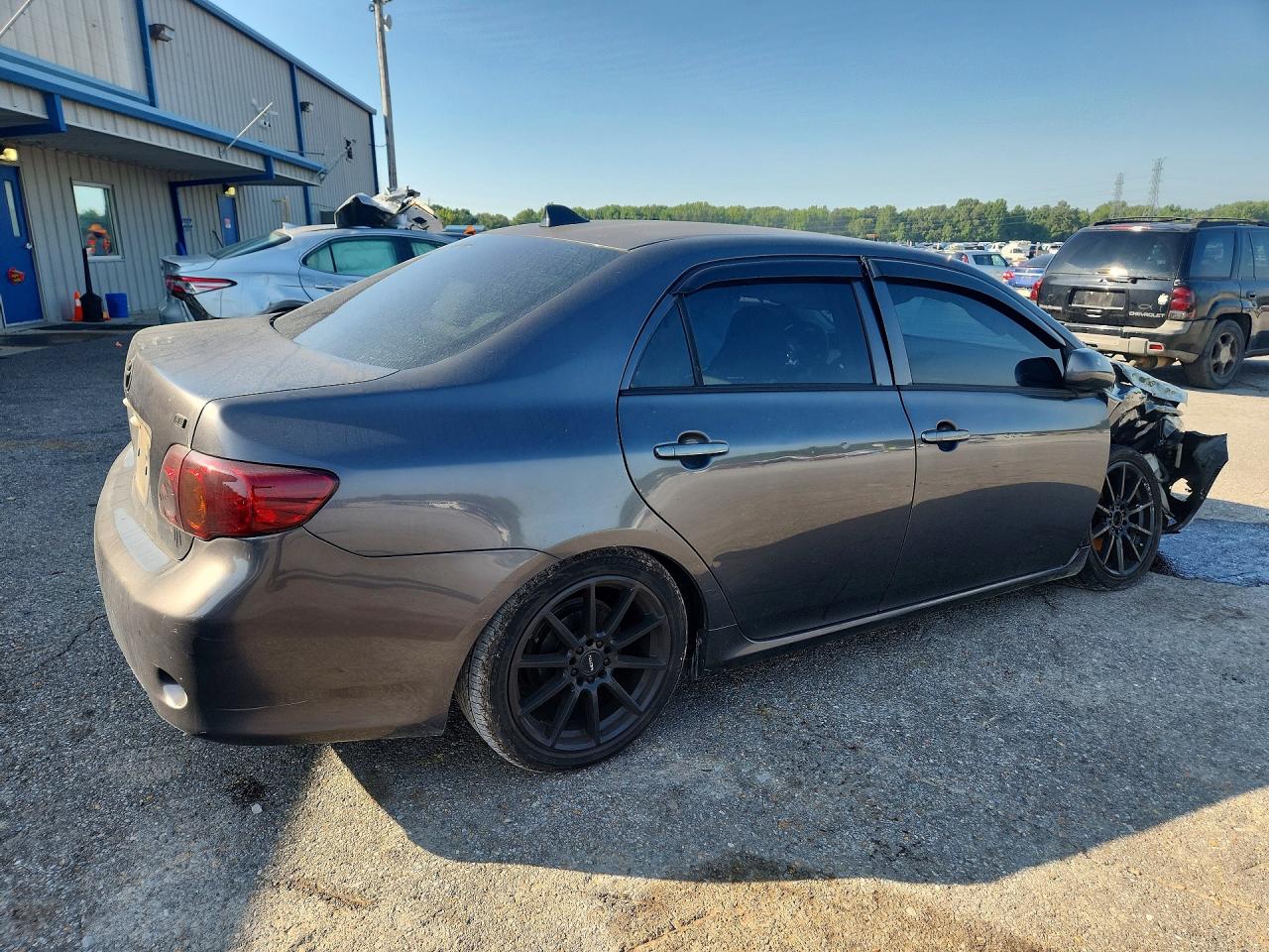 2010 Toyota Corolla Le Gray vin: JTDBU4EE2A9107203