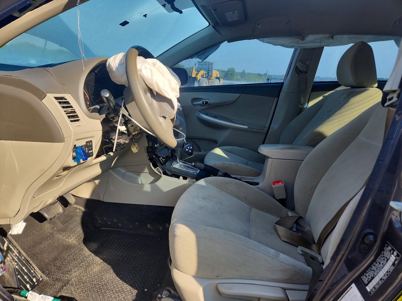2010 Toyota Corolla Le Gray vin: JTDBU4EE2A9107203