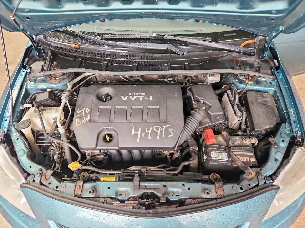 2010 Toyota Corolla Le Green vin: JTDBU4EE2A9115396