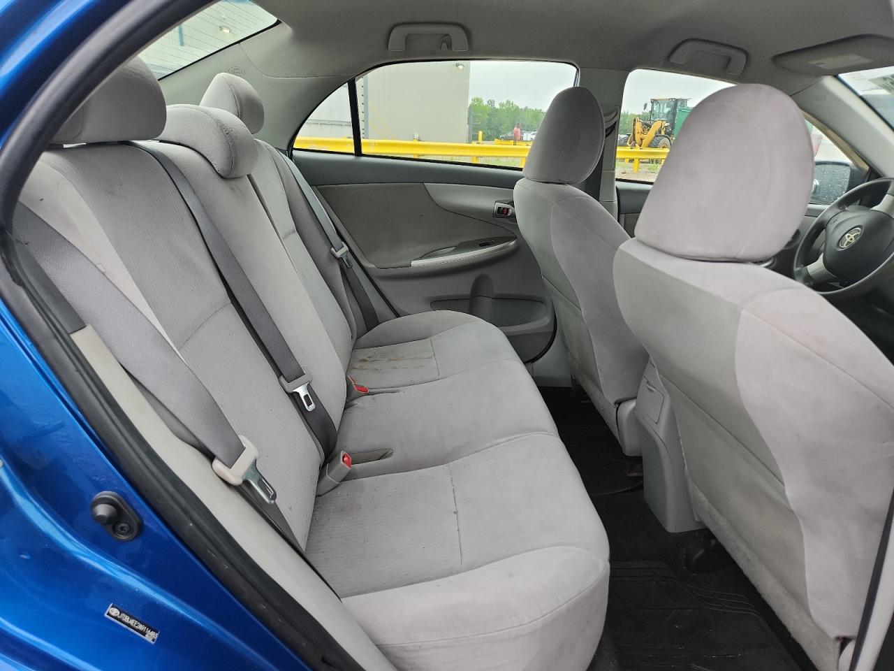 2010 Toyota Corolla Le Blue vin: JTDBU4EE2A9116483