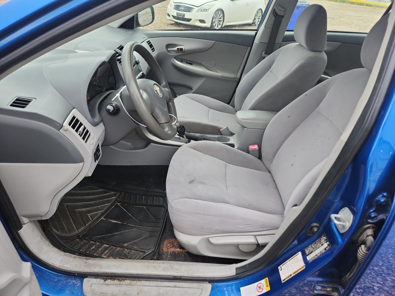 2010 Toyota Corolla Le Blue vin: JTDBU4EE2A9116483