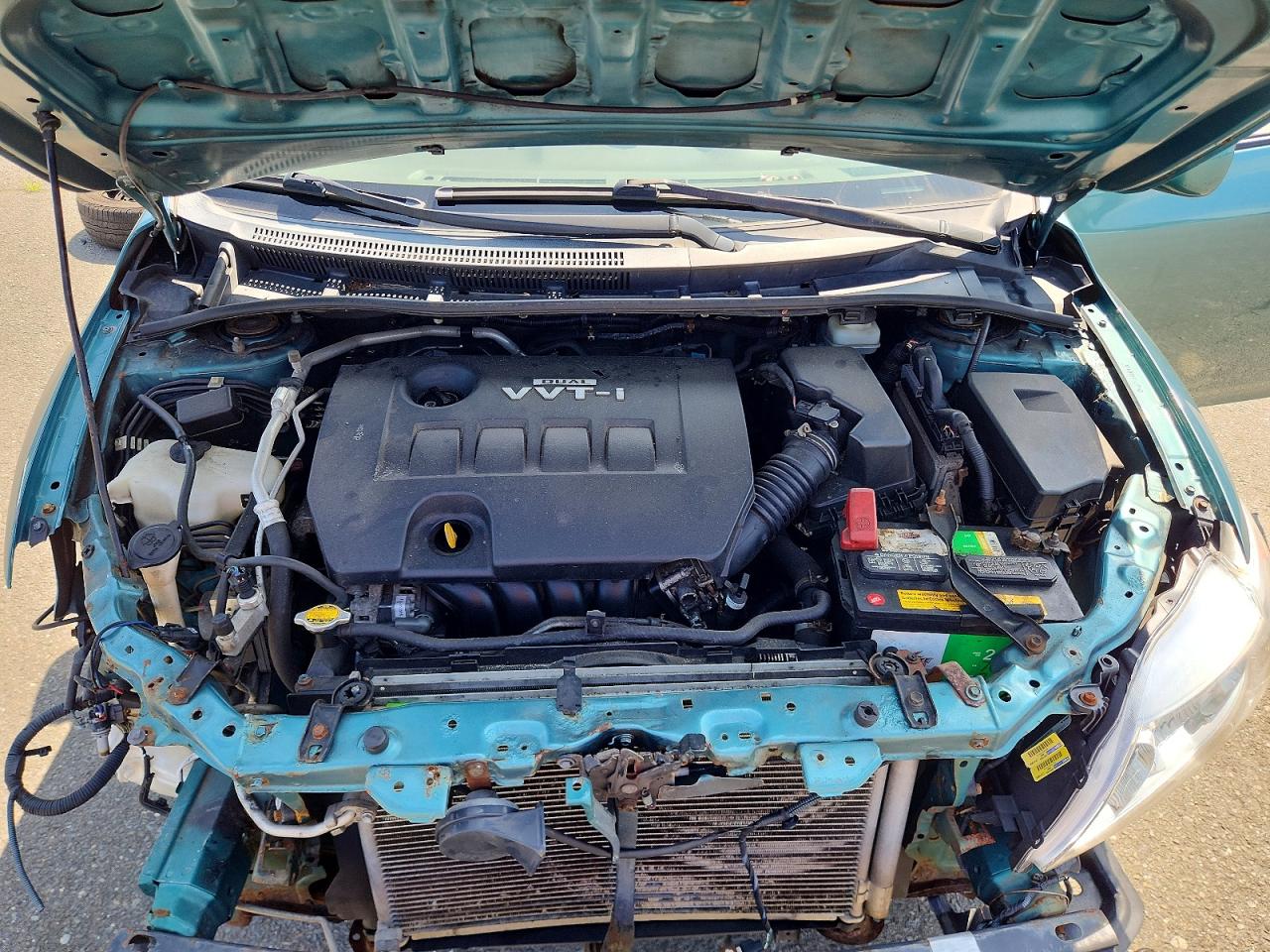 2010 Toyota Corolla Le Blue vin: JTDBU4EE2A9123420