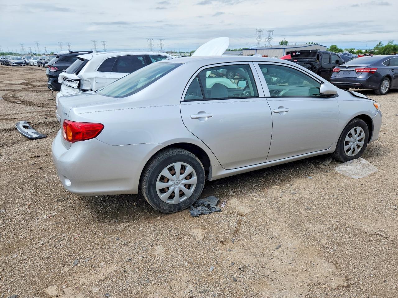 2010 Toyota Corolla Le Silver vin: JTDBU4EE2AJ056283