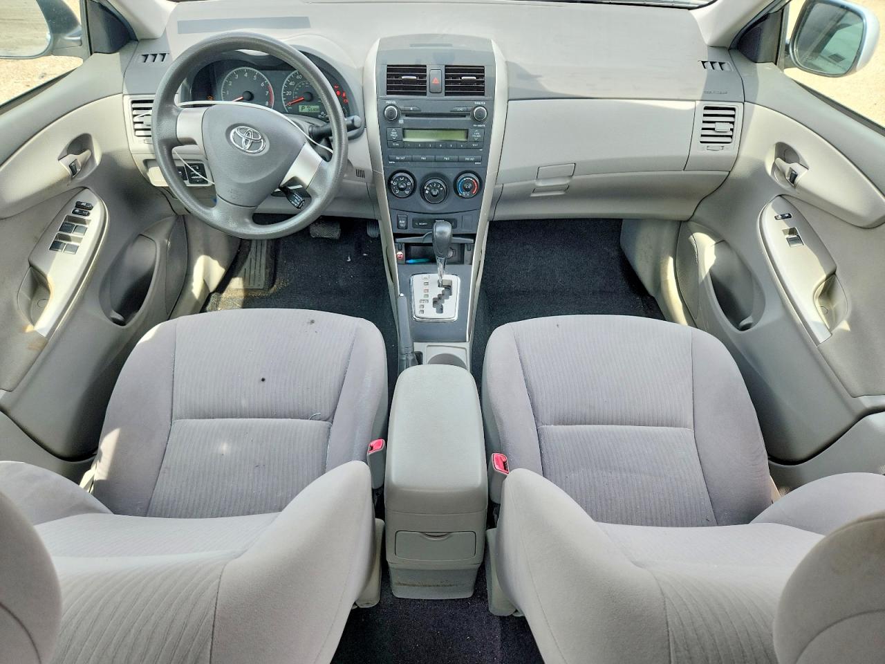 2010 Toyota Corolla Le Silver vin: JTDBU4EE2AJ056283