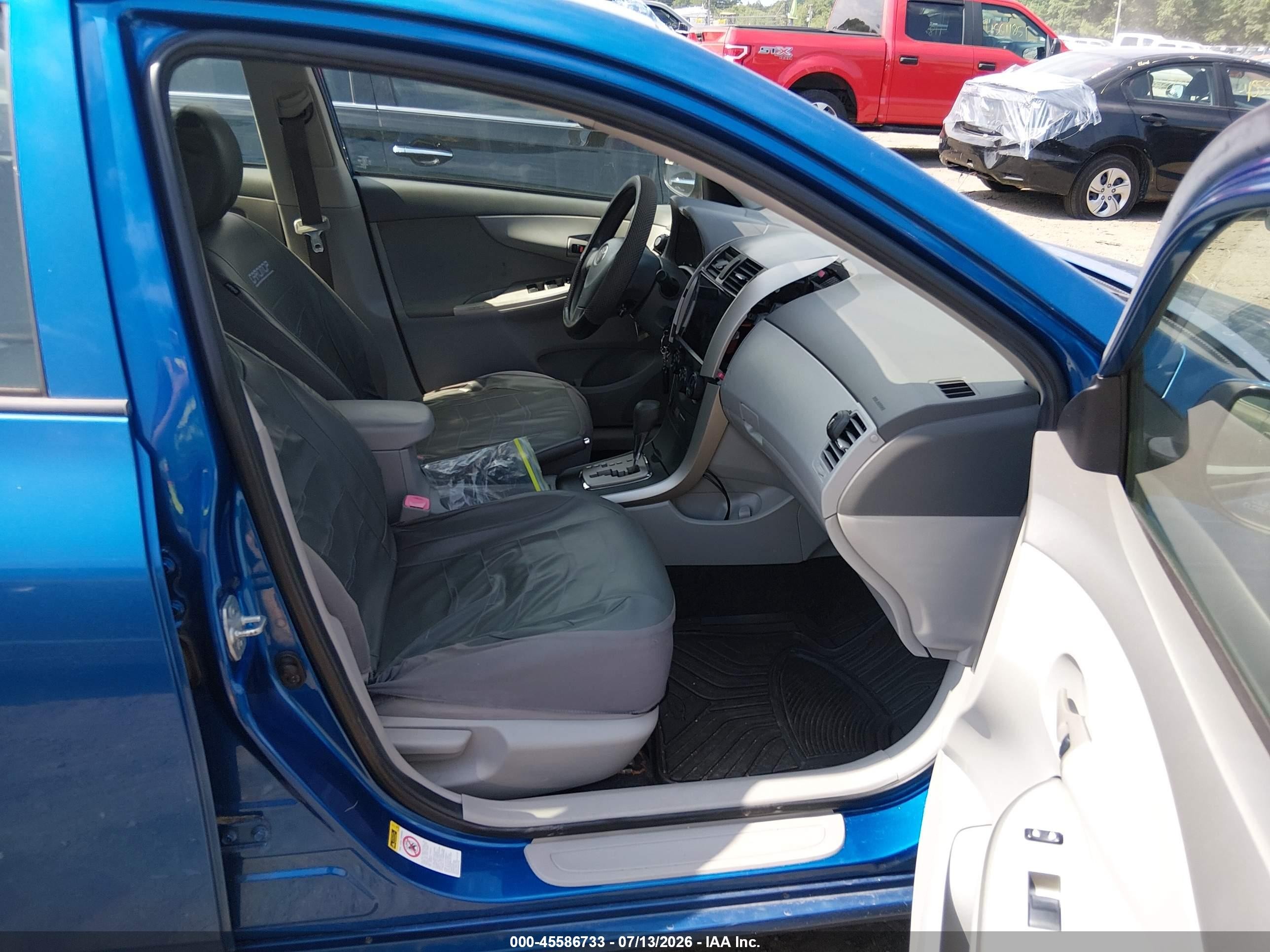 2010 Toyota Corolla Le Blue vin: JTDBU4EE2AJ060947