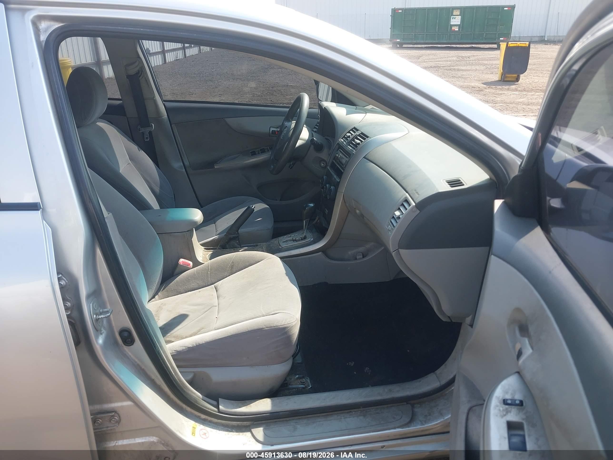 2010 Toyota Corolla Le Silver vin: JTDBU4EE2AJ065162