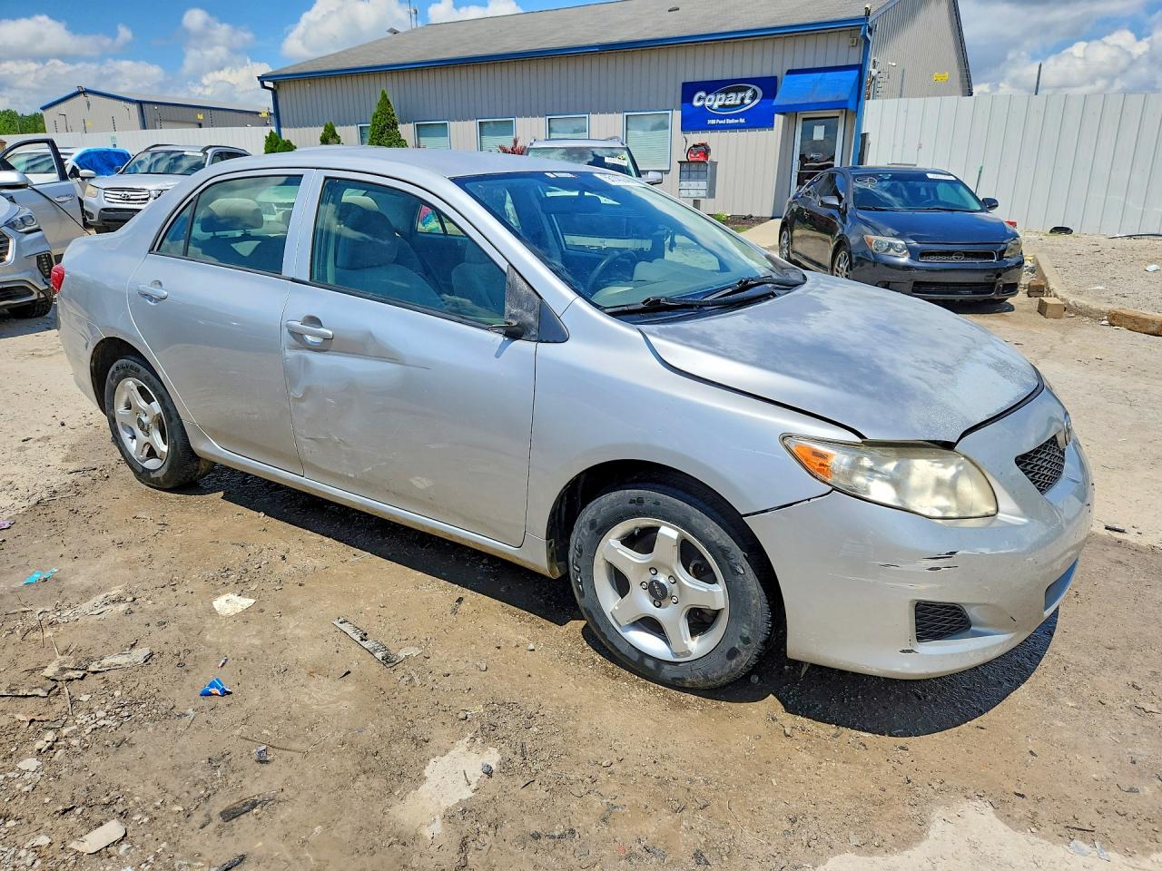 2010 Toyota Corolla Le Серебряный vin: JTDBU4EE2AJ086884