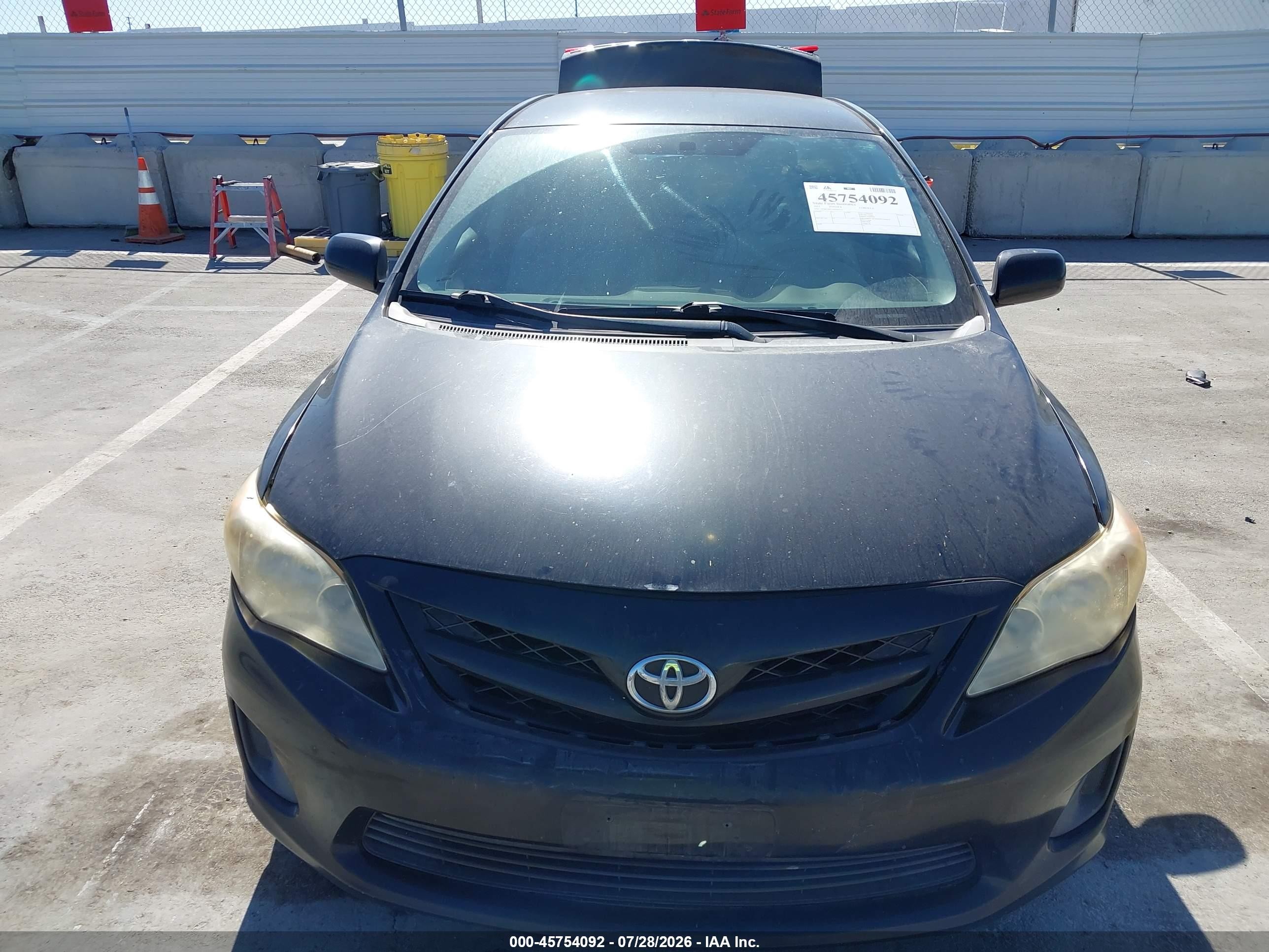2011 Toyota Corolla Le Черный vin: JTDBU4EE2B9160534
