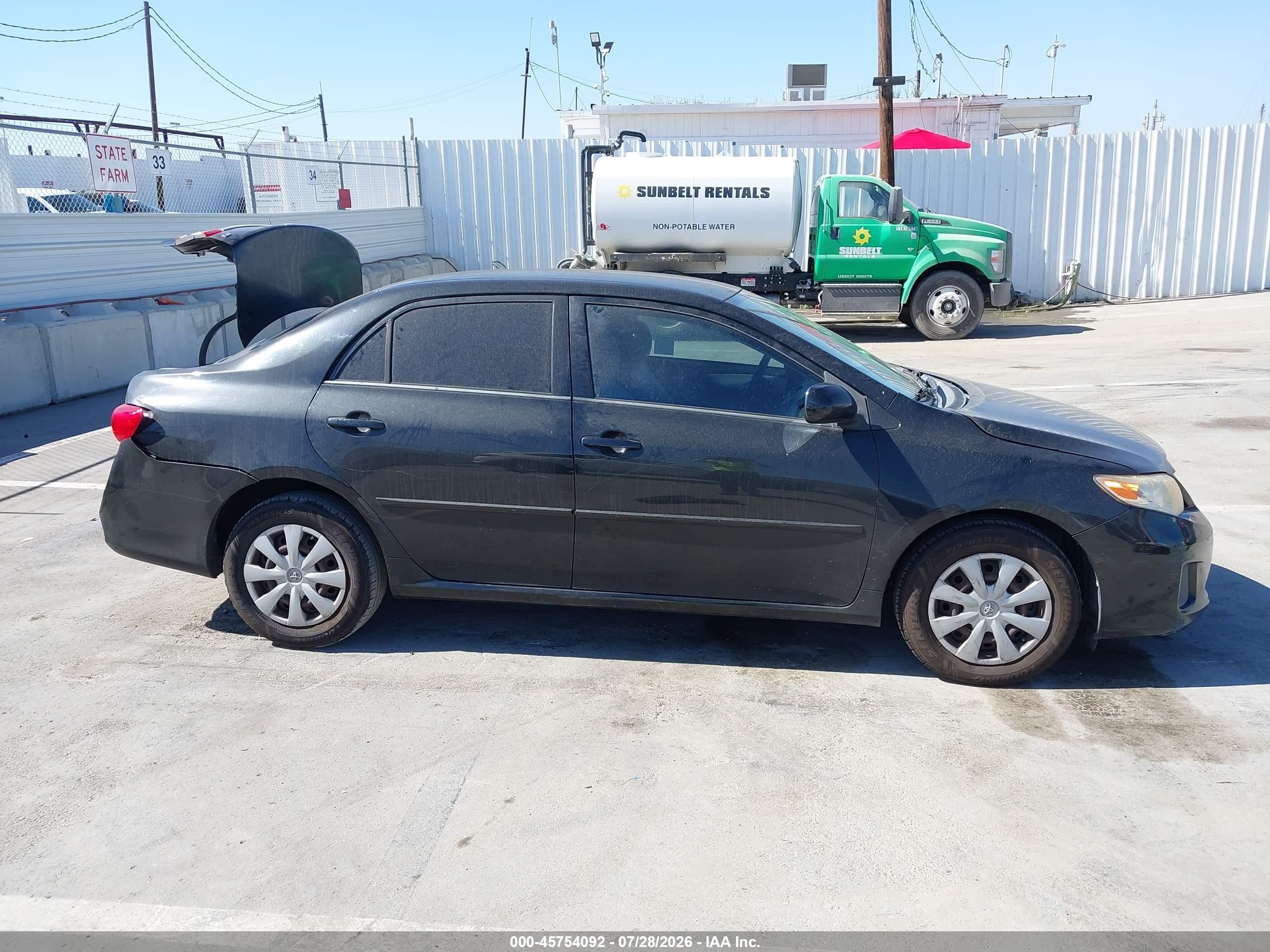 2011 Toyota Corolla Le Черный vin: JTDBU4EE2B9160534
