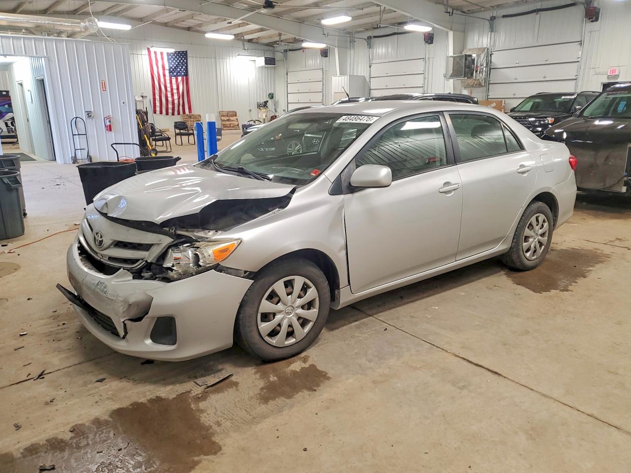 2011 Toyota Corolla Le Silver vin: JTDBU4EE2B9169640