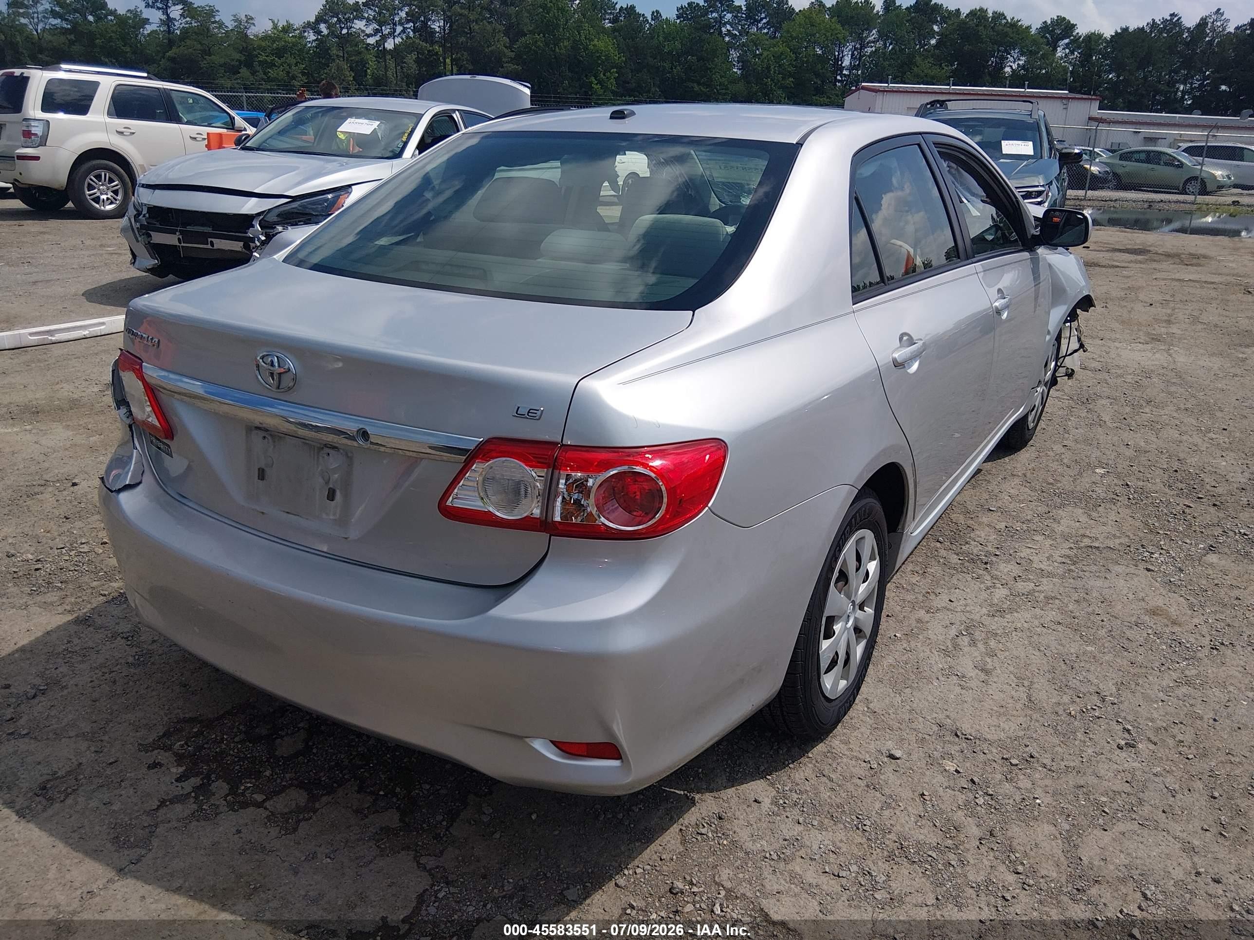 2011 Toyota Corolla Le Серебряный vin: JTDBU4EE2BJ088233